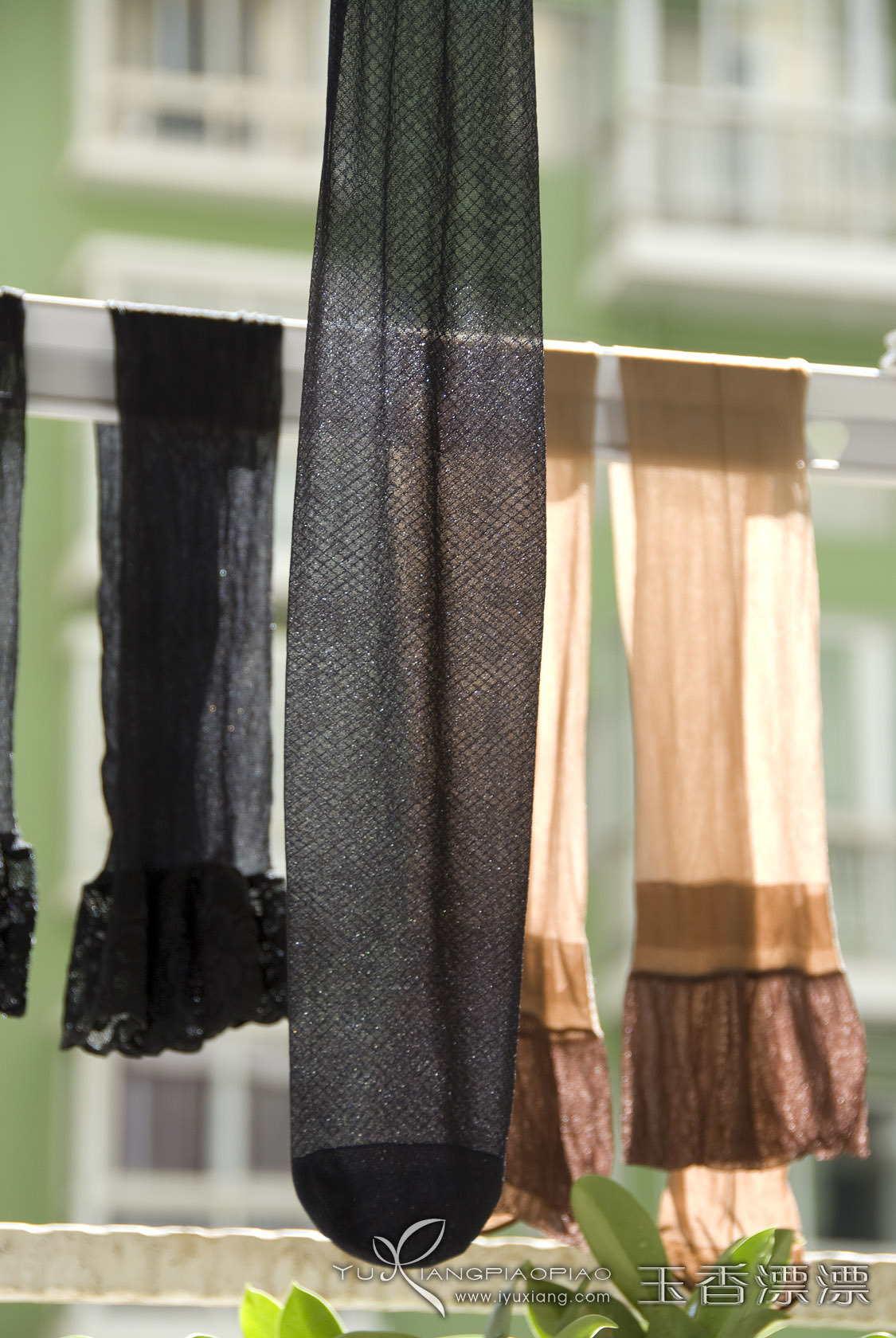 [玉香漂漂]在家晒丝袜、吊带黑丝黑高