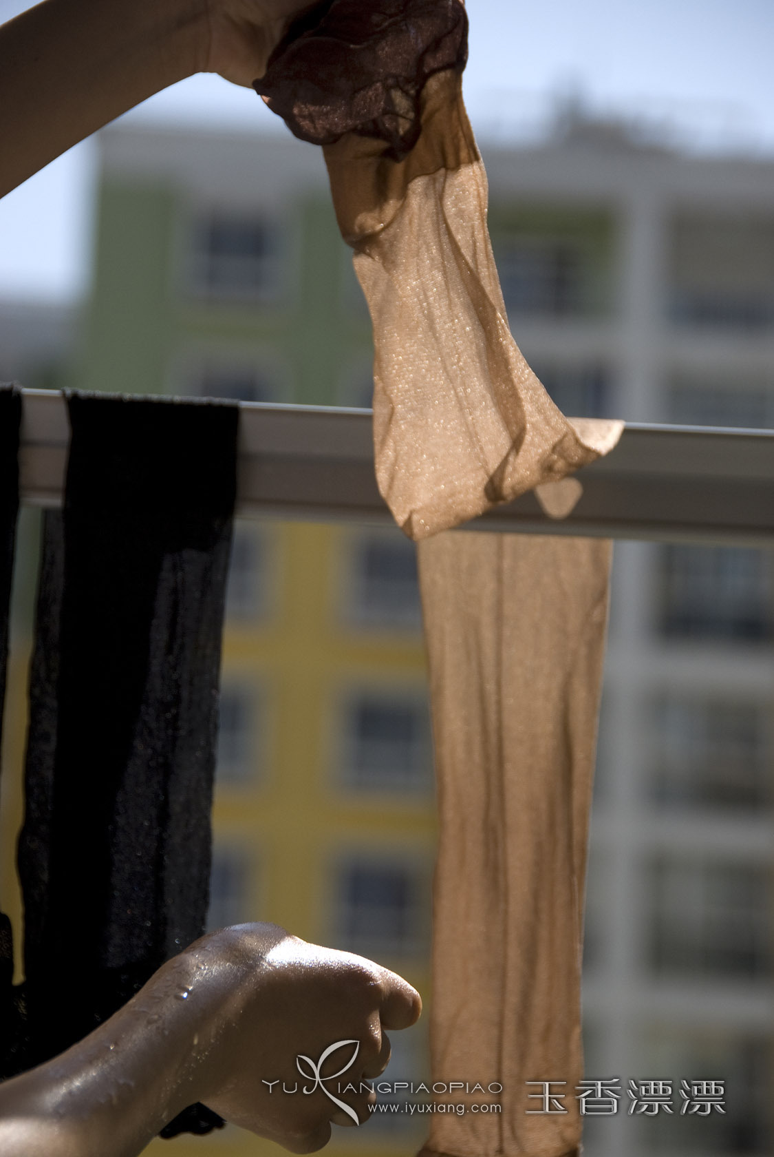 [玉香漂漂]在家晒丝袜、吊带黑丝黑高