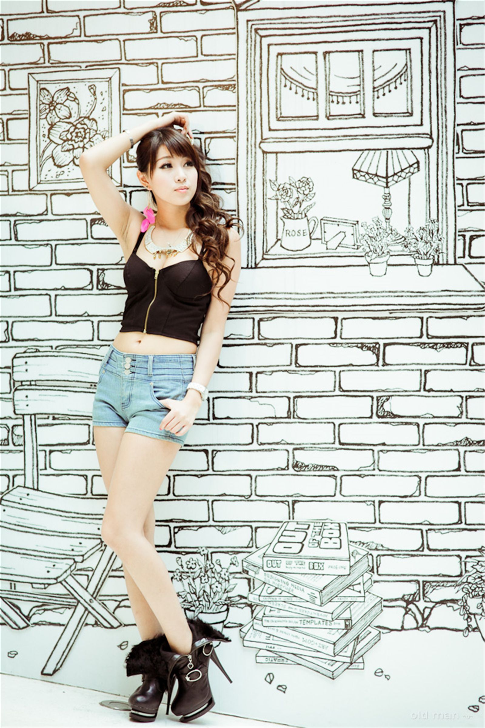 台湾清纯美女-小雯Ivy 忠孝敦化午後街拍