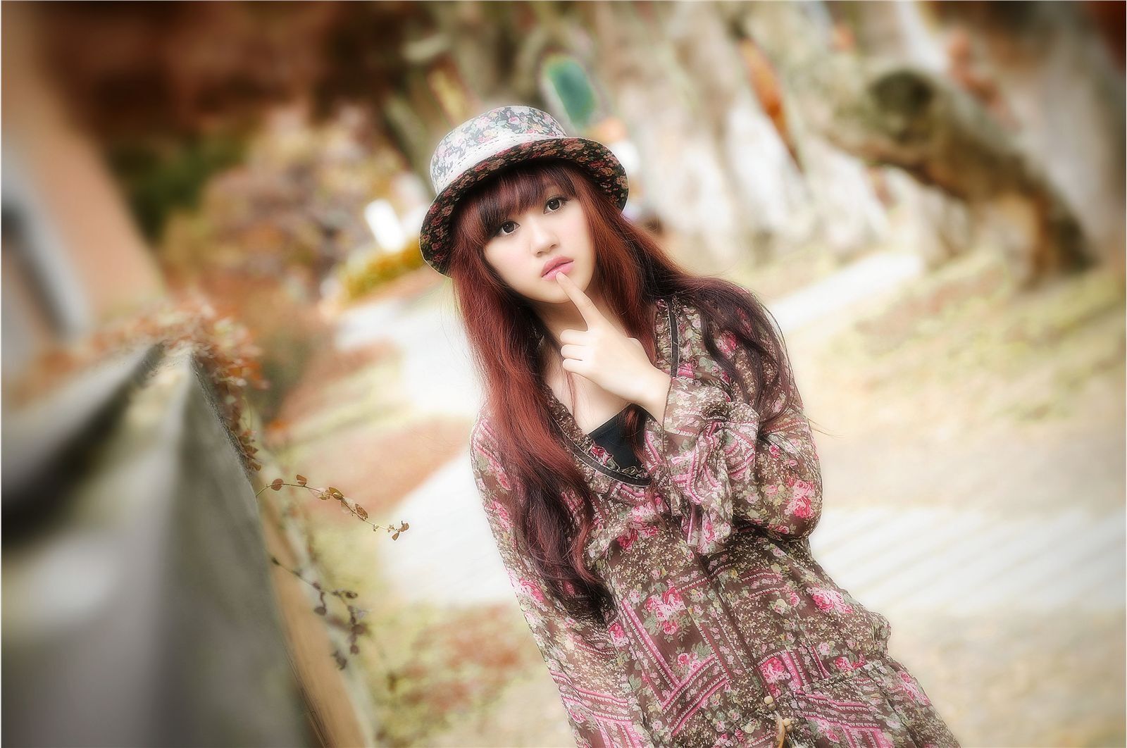 台湾清纯美女-Sylvia小雅 复古式外拍