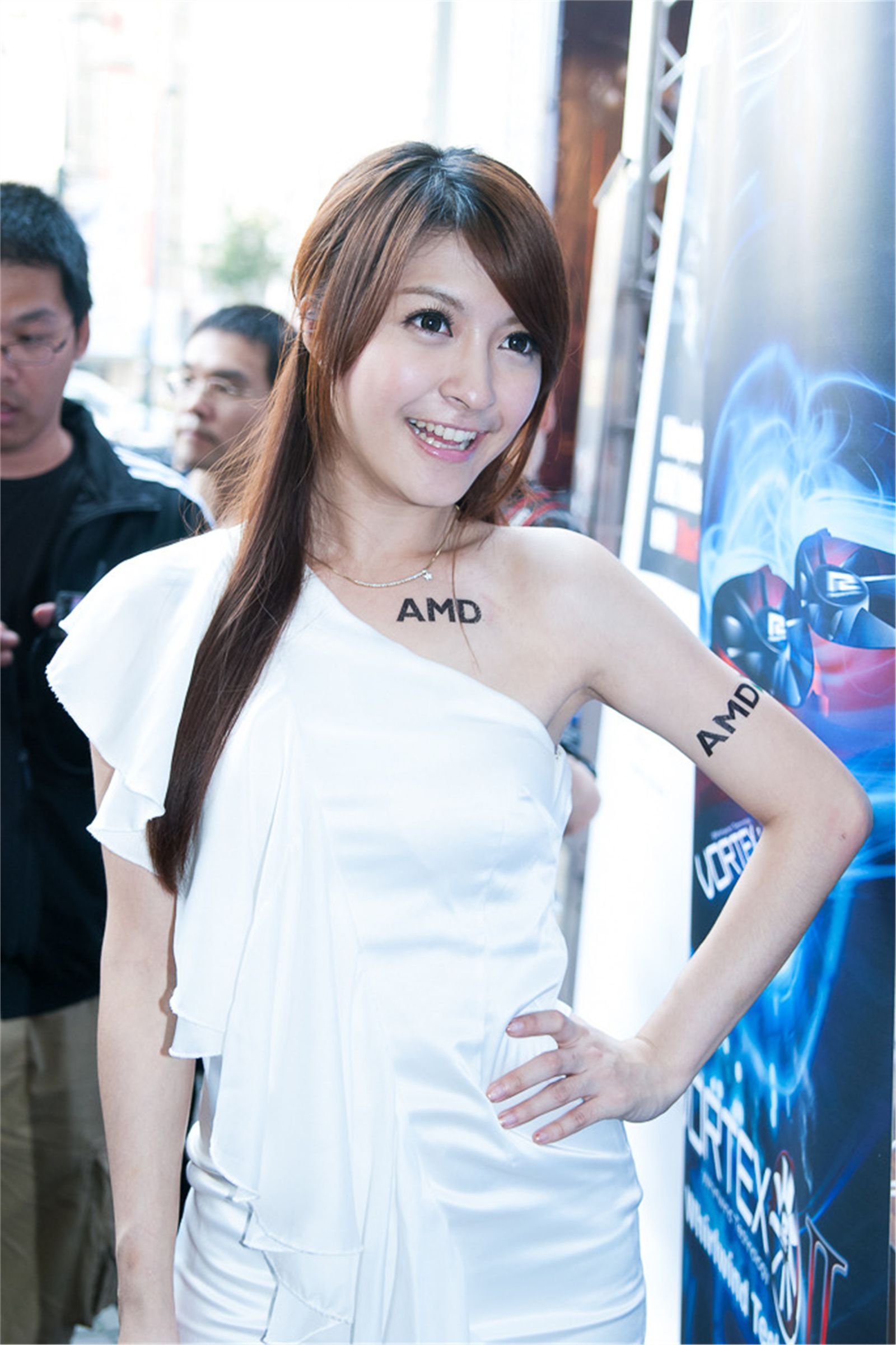 台湾清纯美女蓓蓓 光华商场AMD展台