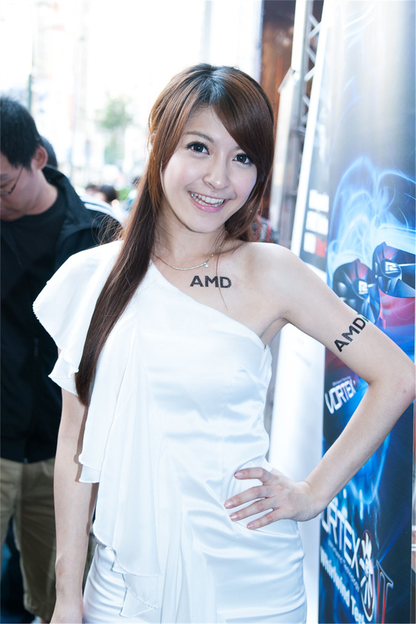 台湾清纯美女蓓蓓 光华商场AMD展台