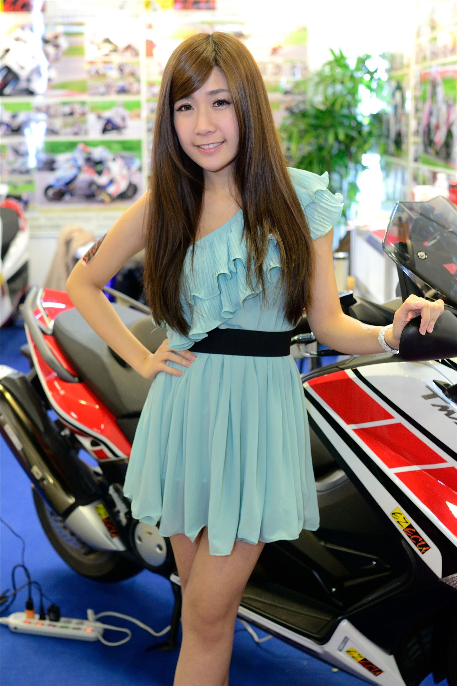 台北数位电器大展 多位Beautyleg女神