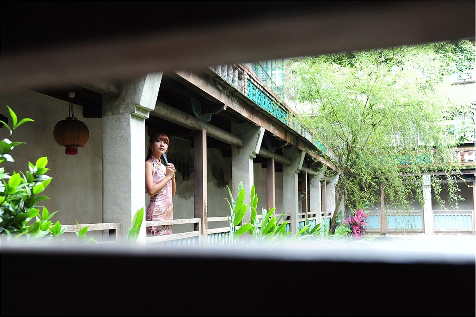 台湾清纯美女棠棠-林家花園外拍