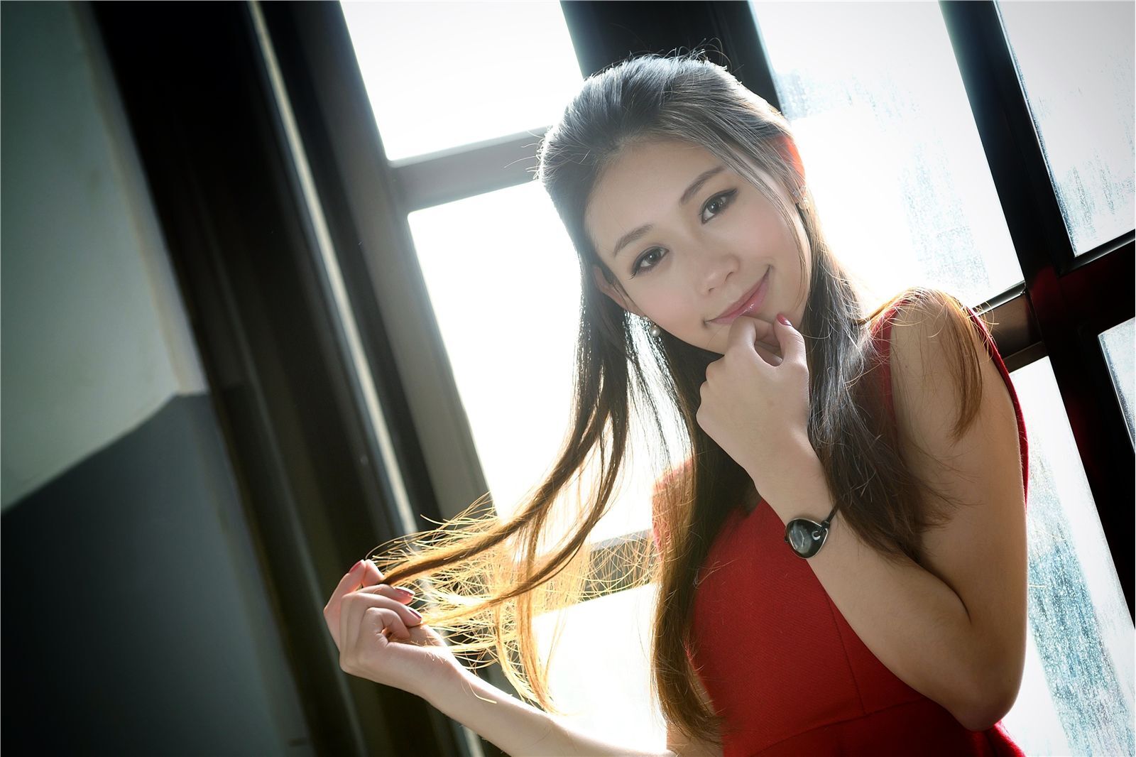 台湾气质美女佳贝儿唯美时尚外拍