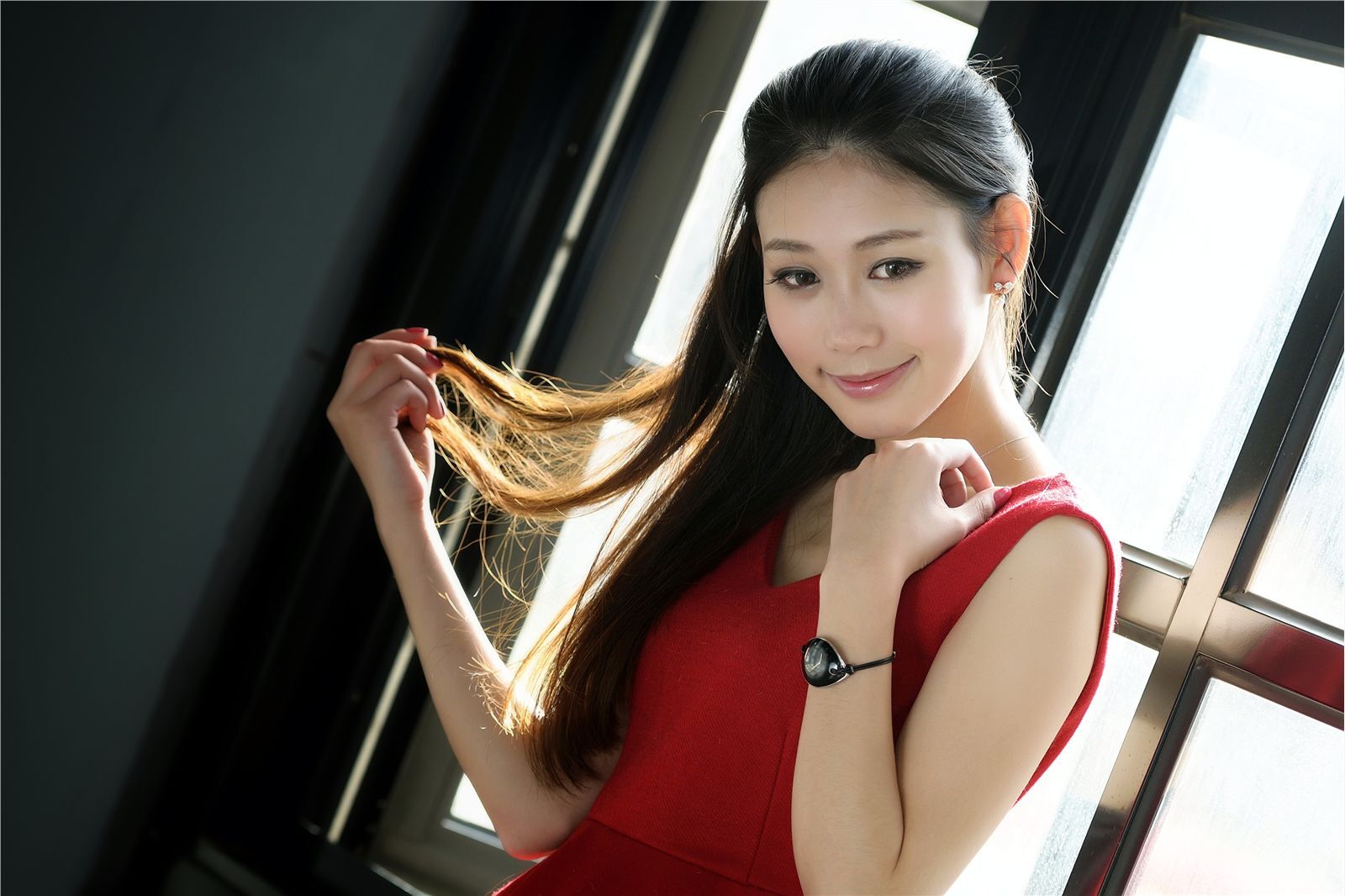 台湾气质美女佳贝儿唯美时尚外拍