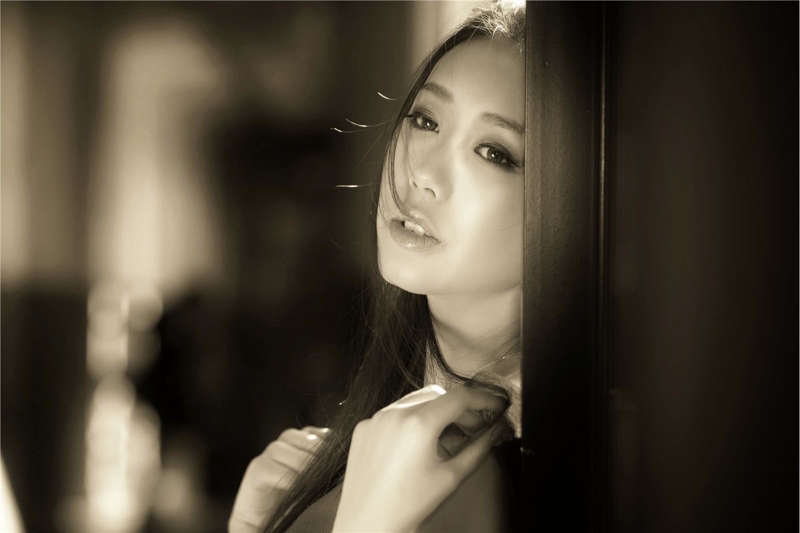 台湾气质美女佳贝儿唯美时尚外拍