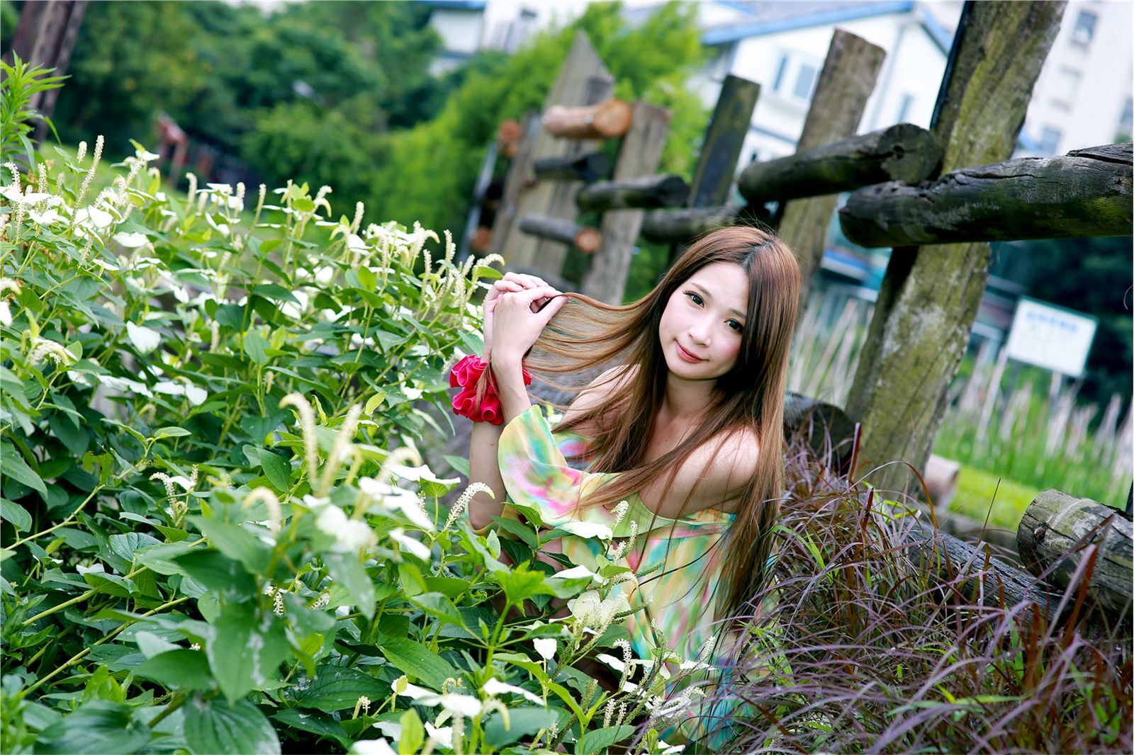台湾性感美女林小芭 春游踏青外拍