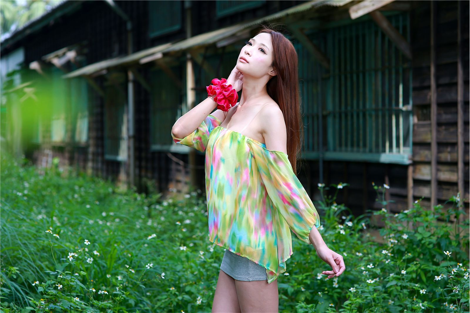 台湾性感美女林小芭 春游踏青外拍