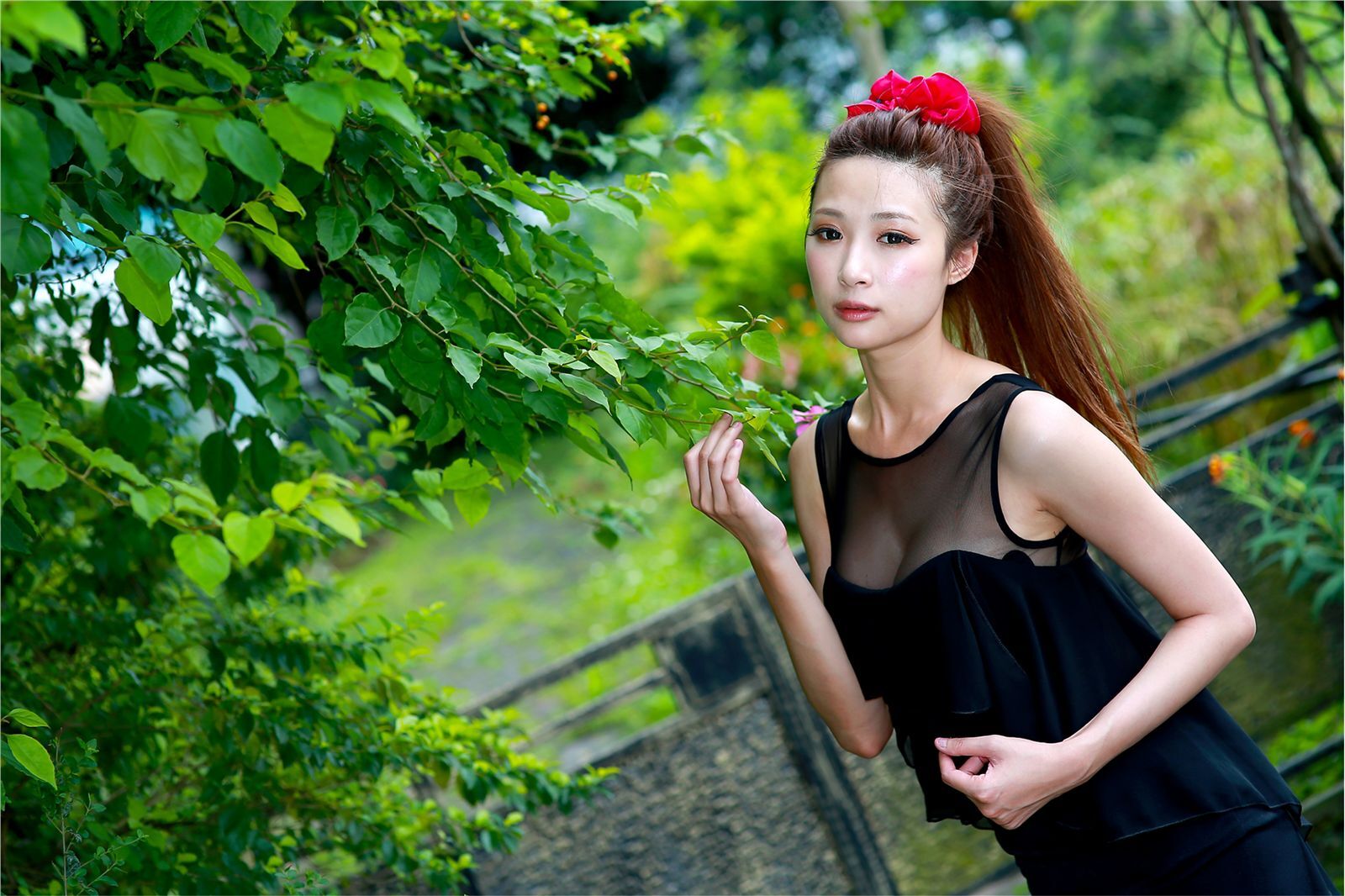 台湾性感美女林小芭 春游踏青外拍