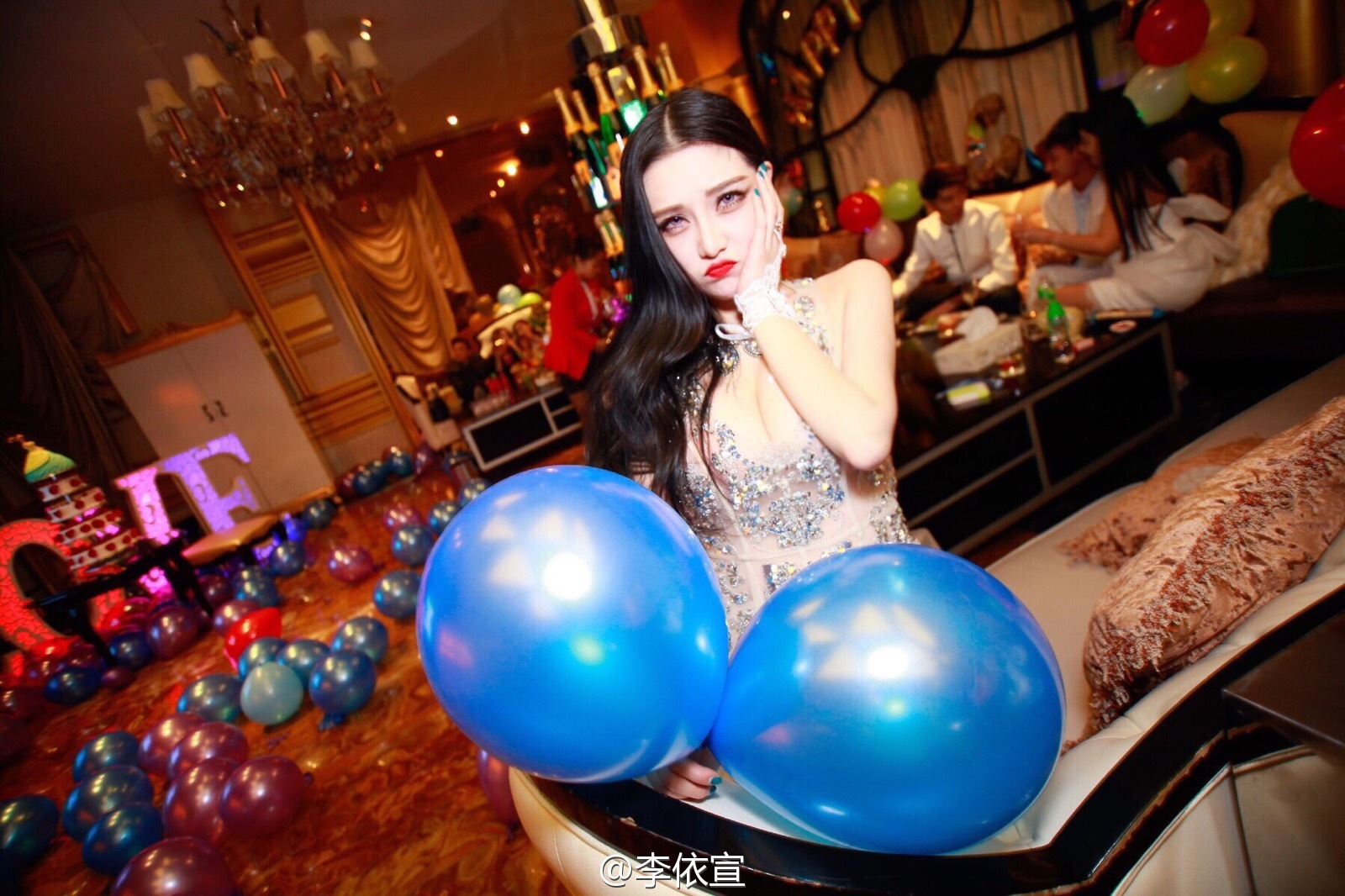 李依宣 泄露漏鲍美图