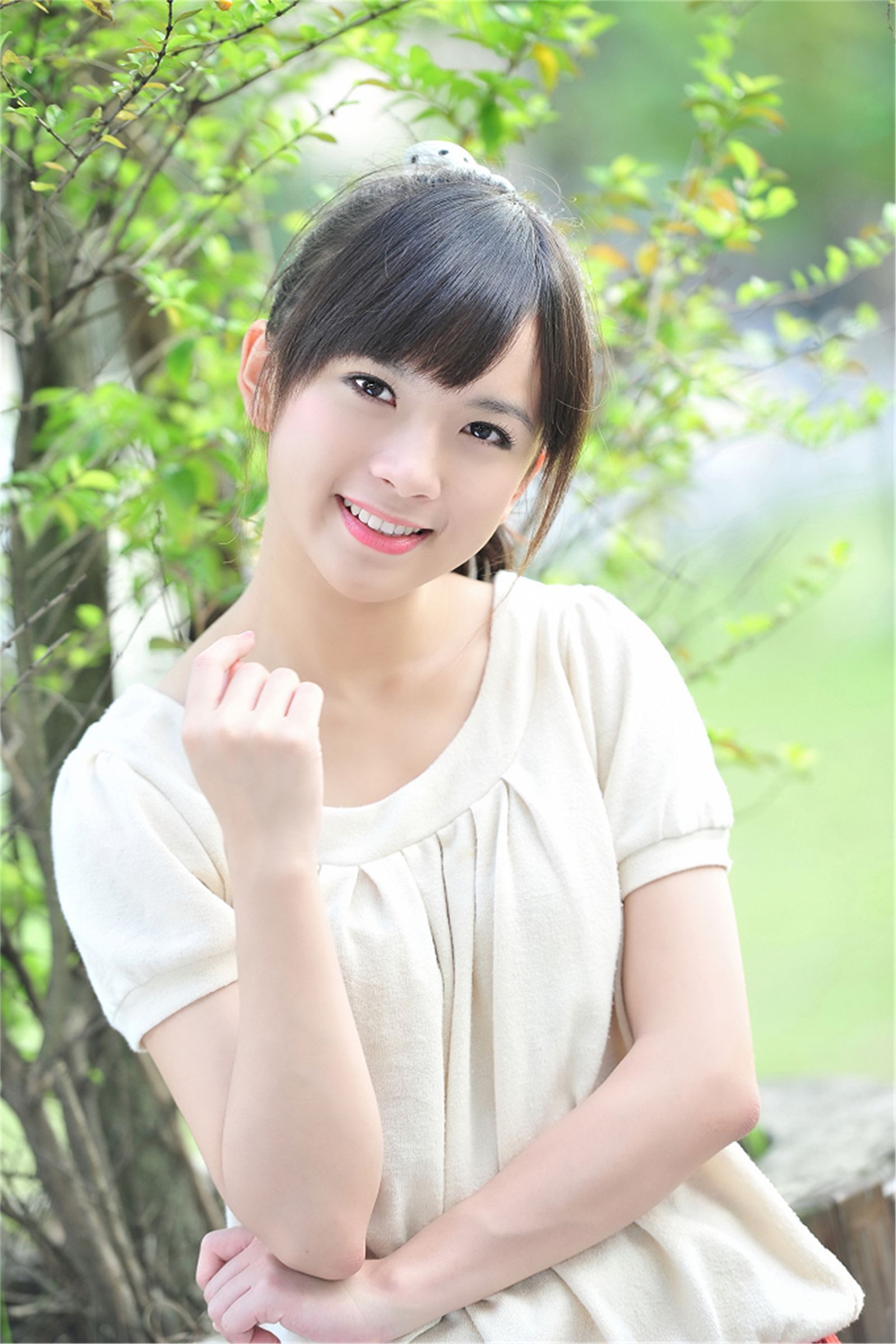 台湾清纯美女-咪莎 逸仙公园外拍