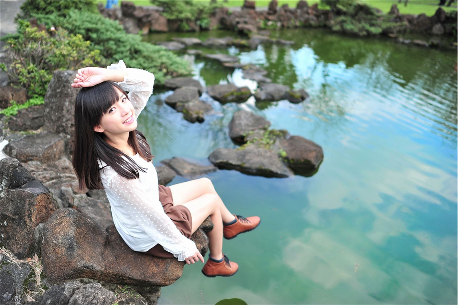 台湾清纯美女-咪莎 逸仙公园外拍