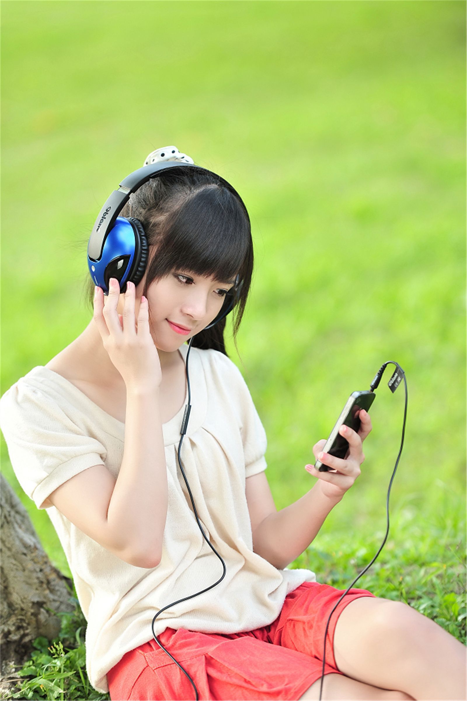 台湾清纯美女-咪莎 逸仙公园外拍