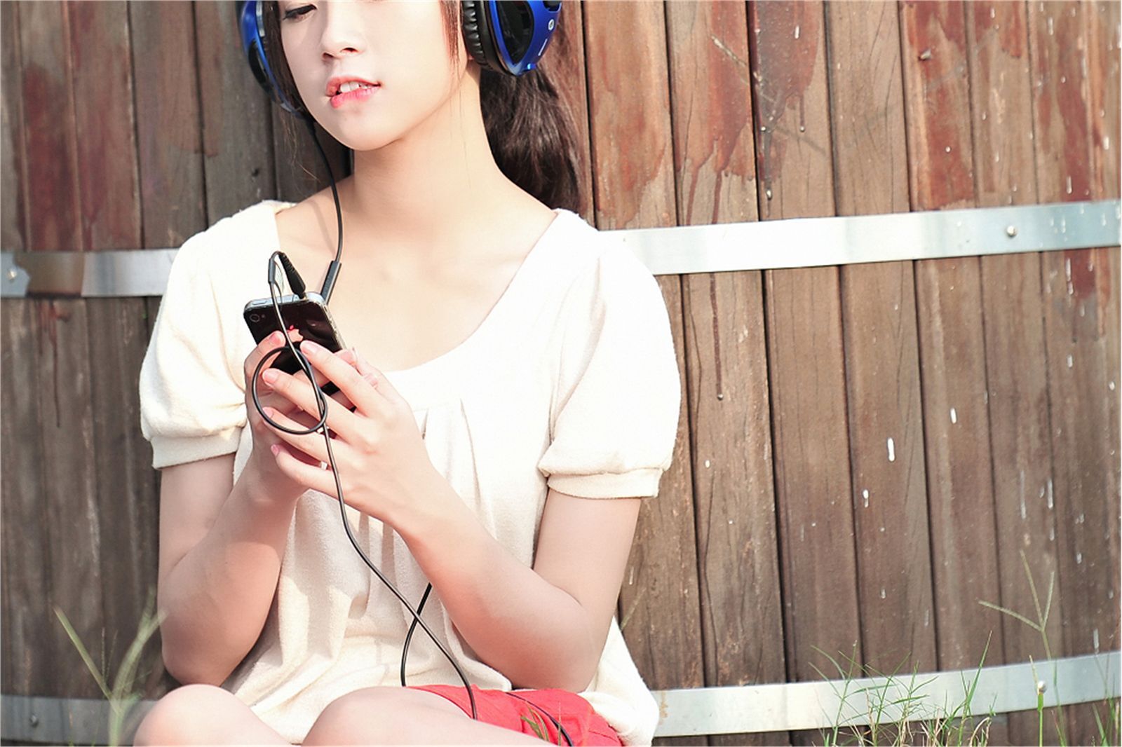 台湾清纯美女-咪莎 逸仙公园外拍