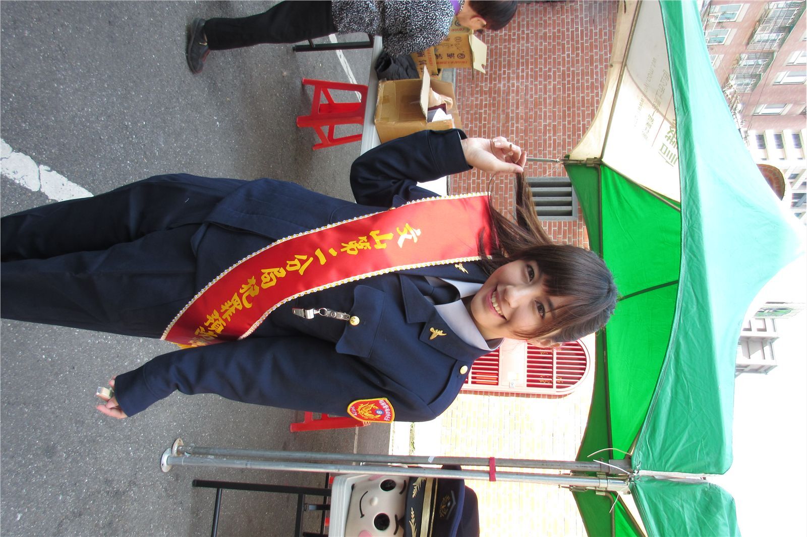 台湾美女NONO辜莞允(尖叫妹)警局反诈骗宣导