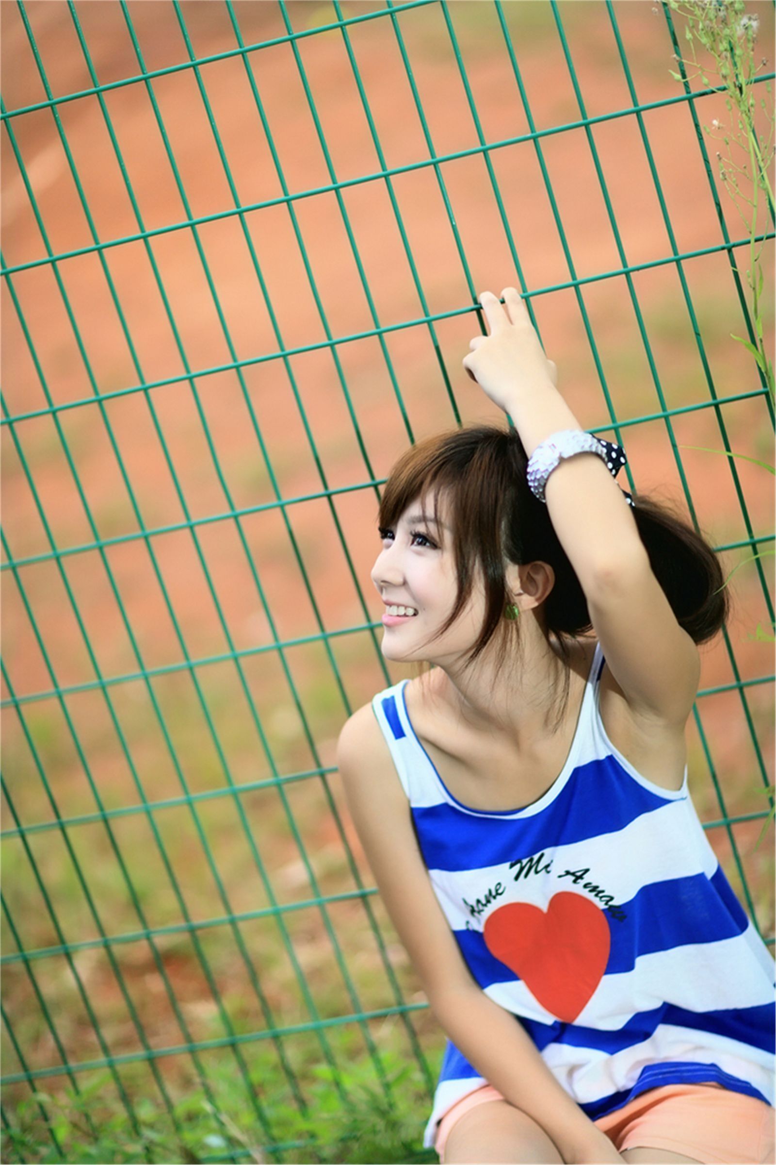 台湾清纯美女Patty 居安新村外拍