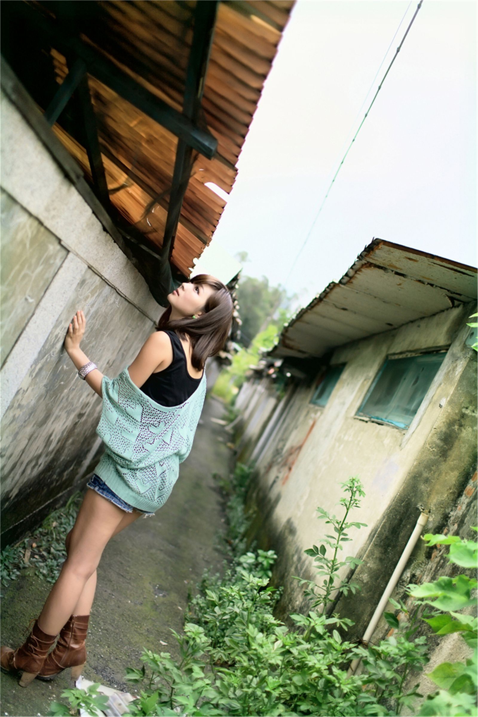 台湾清纯美女Patty 居安新村外拍