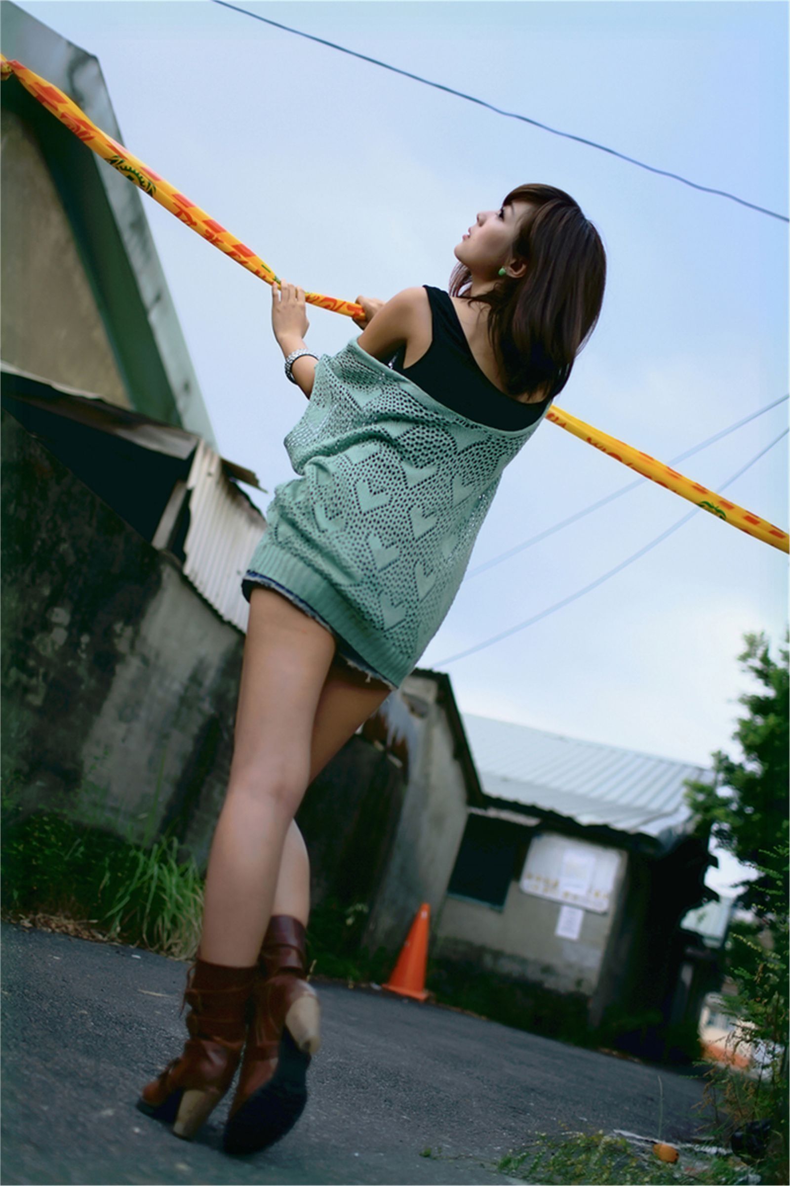 台湾清纯美女Patty 居安新村外拍