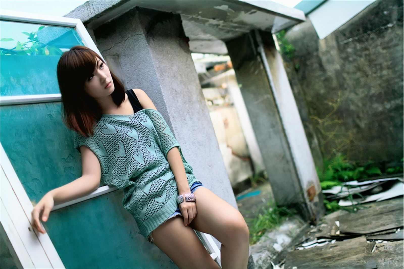 台湾清纯美女Patty 居安新村外拍