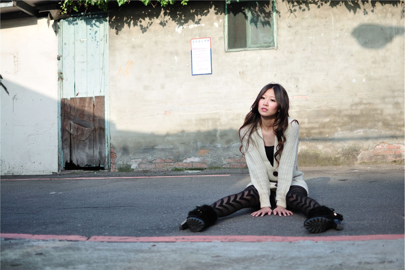 台湾清纯美女 Pink 永春街外拍写真