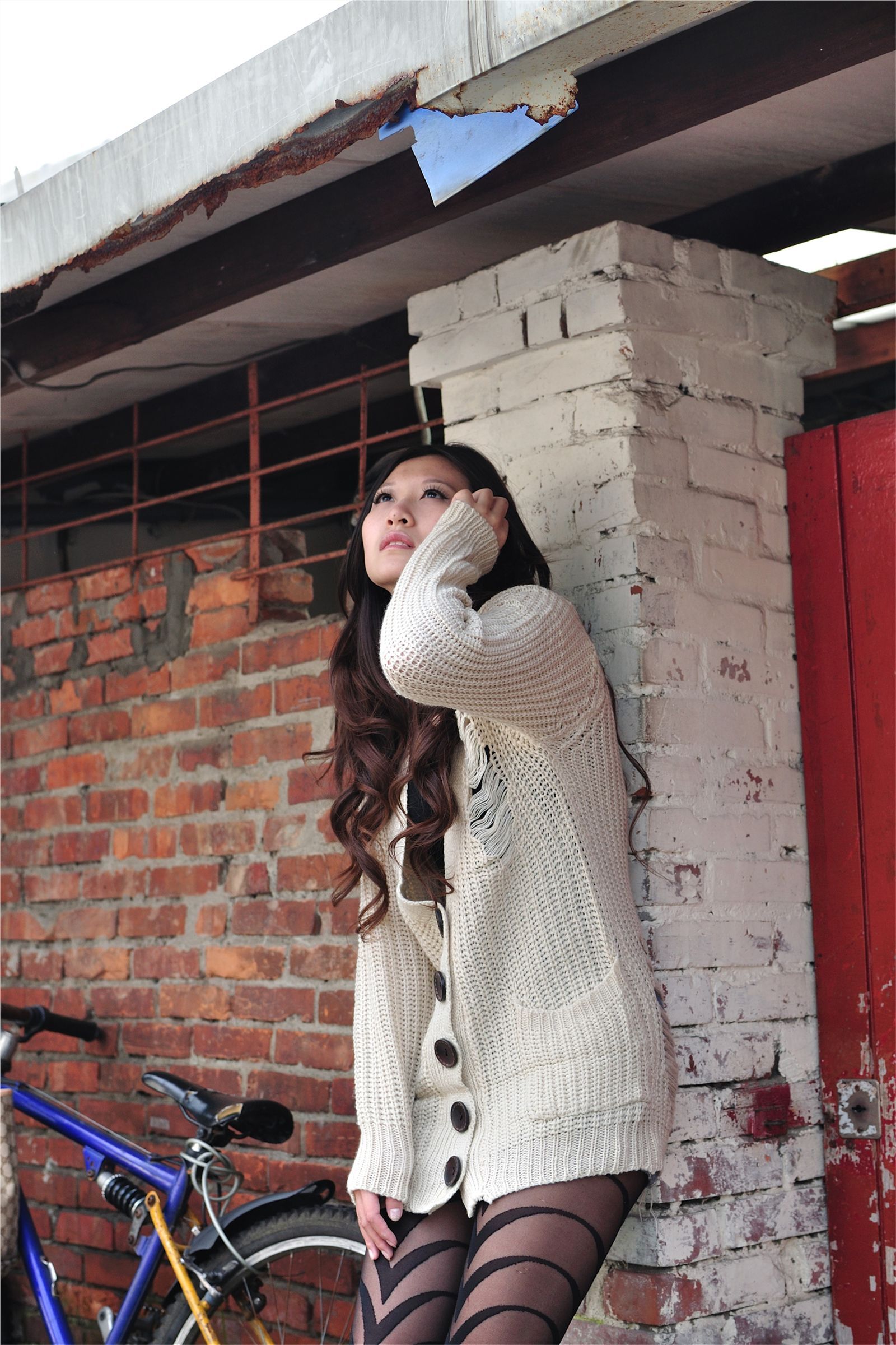 台湾清纯美女 Pink 永春街外拍写真