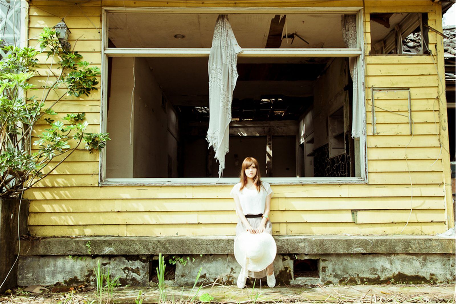 台湾清纯美女維妮 美军宿舍随拍