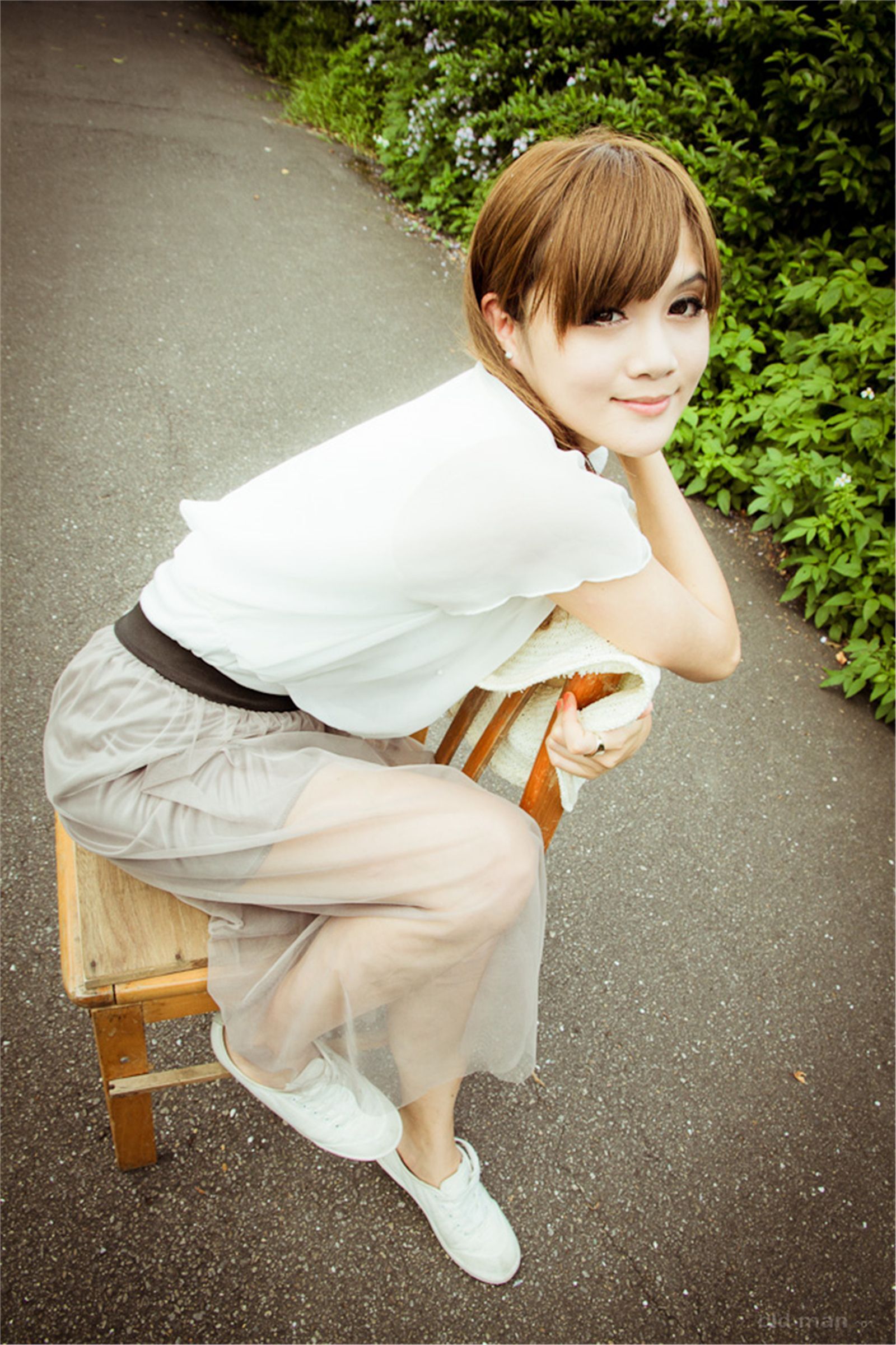 台湾清纯美女維妮 美军宿舍随拍