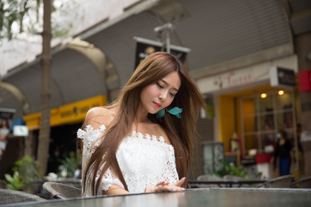 Beautyleg女神-小雪 Winnie 精明一街聚奎居外拍