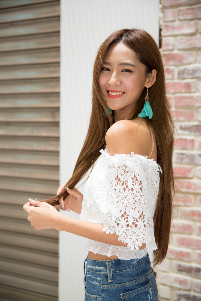 Beautyleg女神-小雪 Winnie 精明一街聚奎居外拍