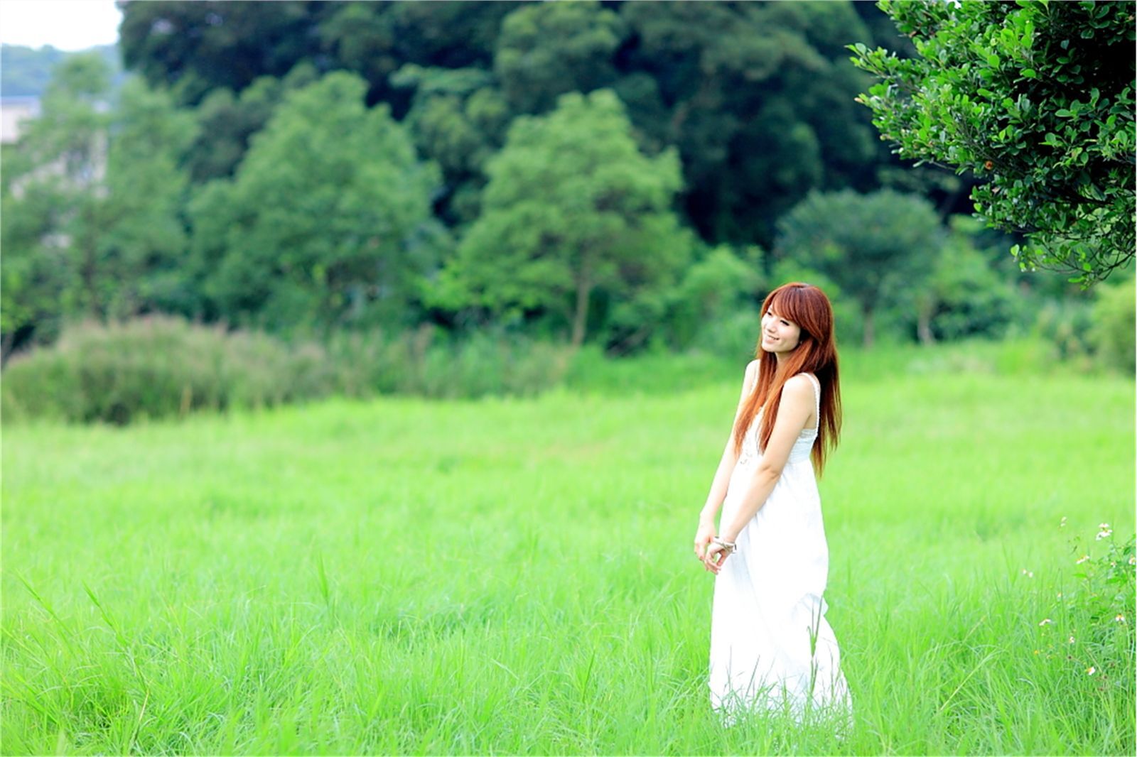 台湾清纯美女小静农场初夏田园风光写真