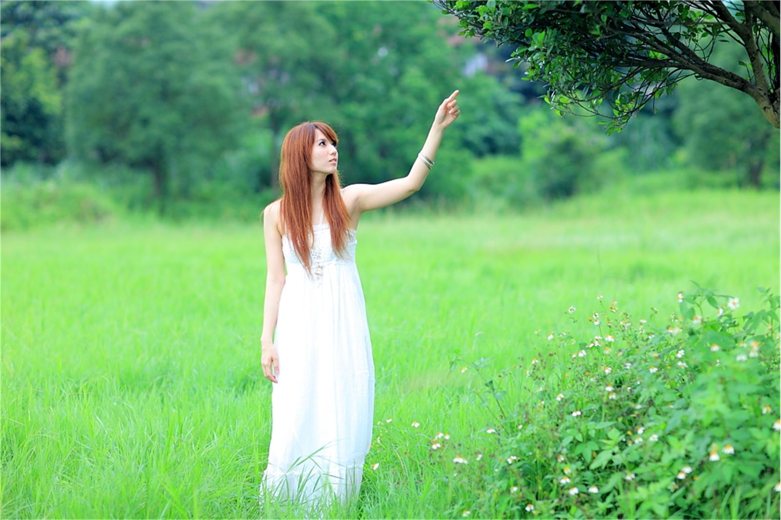 台湾清纯美女小静农场初夏田园风光写真