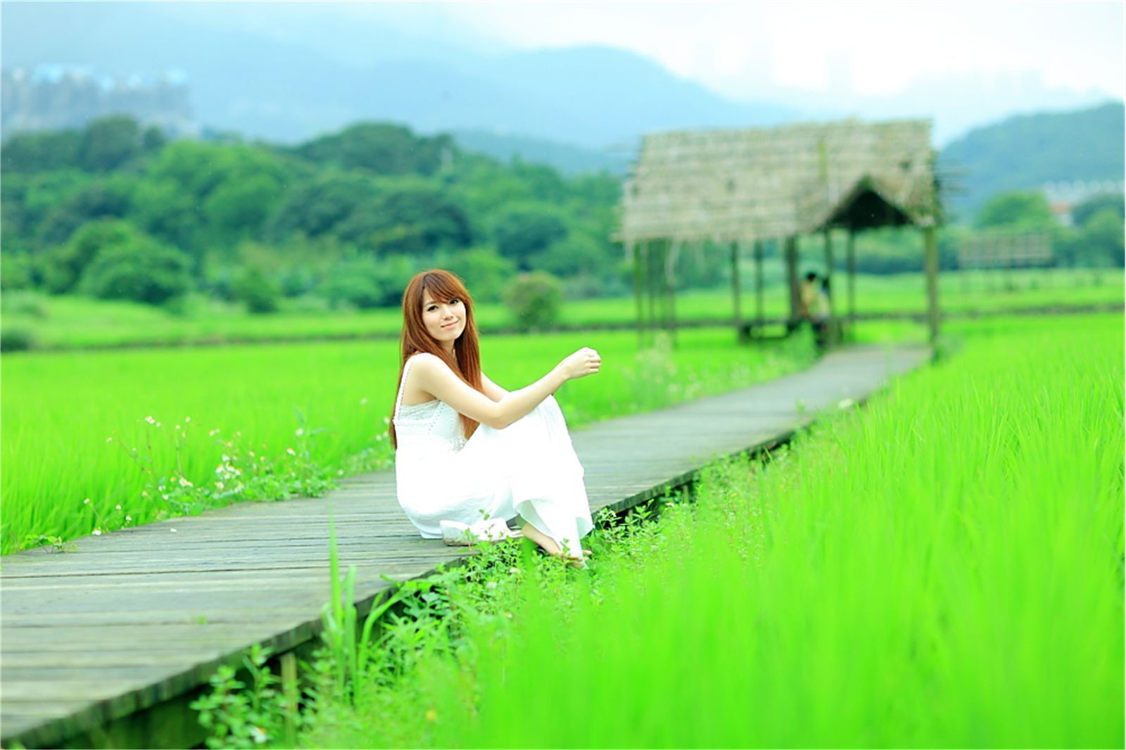 台湾清纯美女小静农场初夏田园风光写真