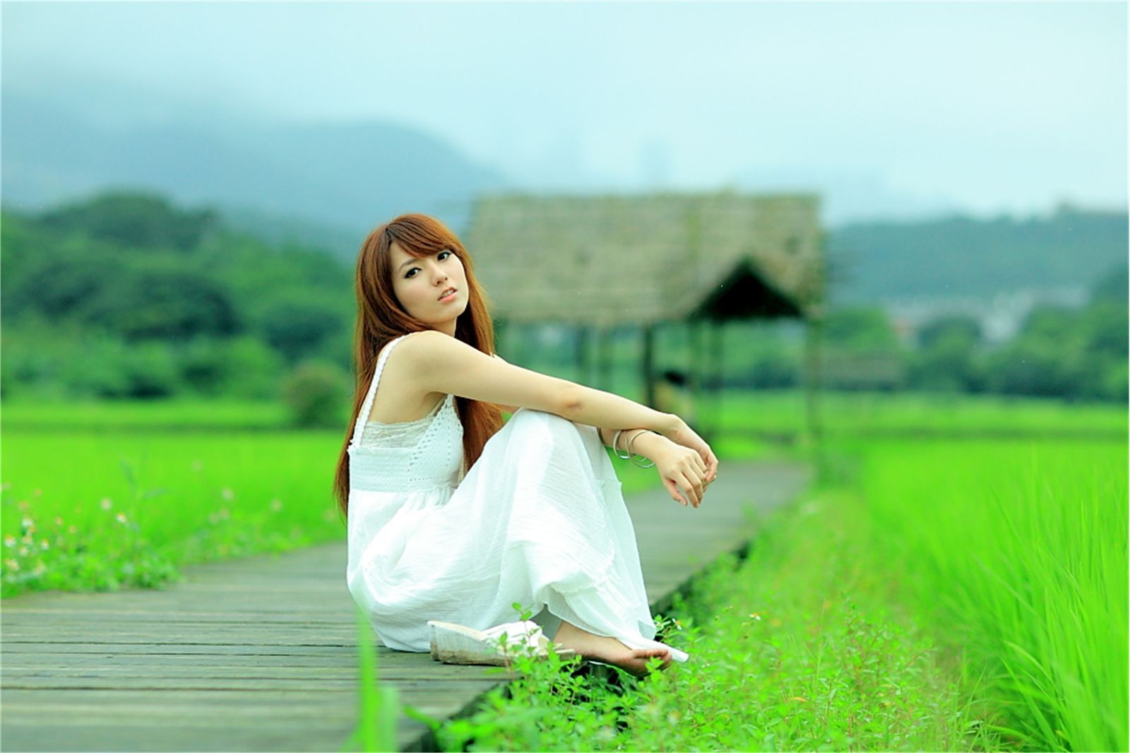 台湾清纯美女小静农场初夏田园风光写真