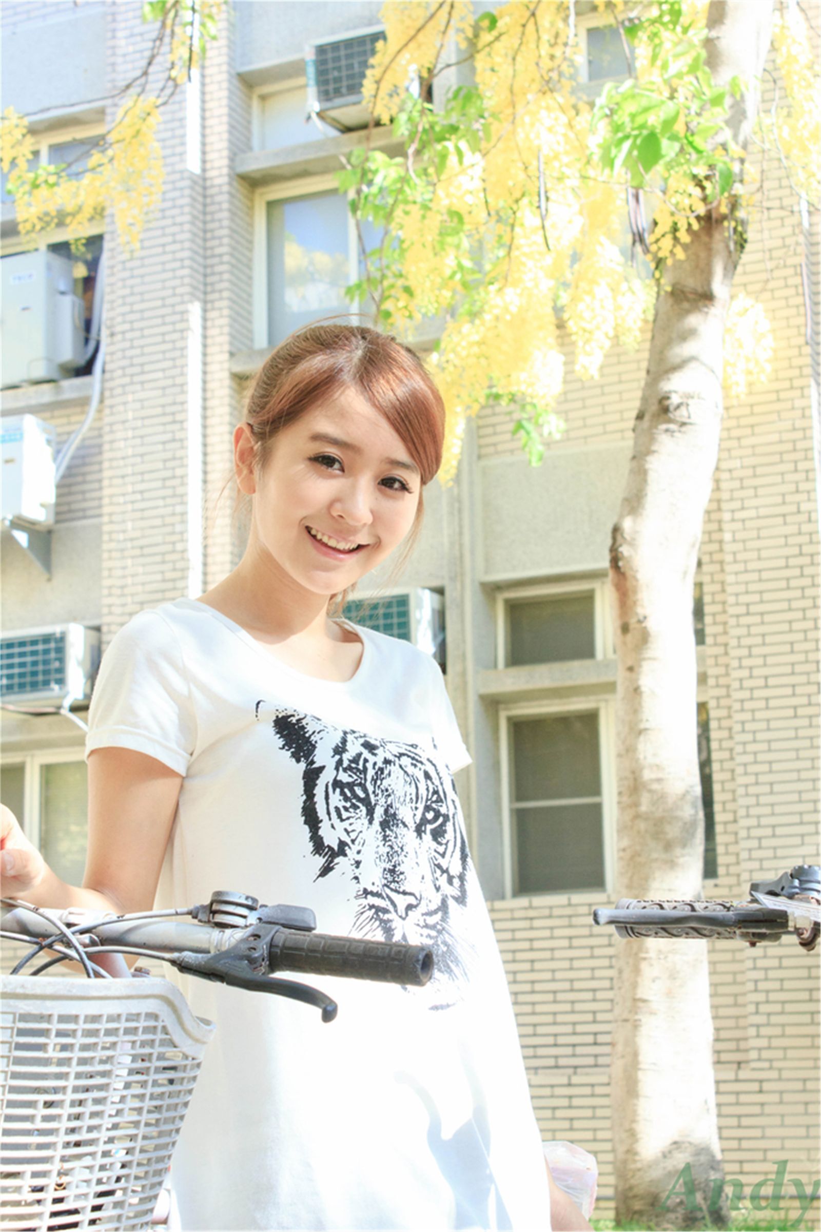 台湾清纯美女圈圈 校园时光