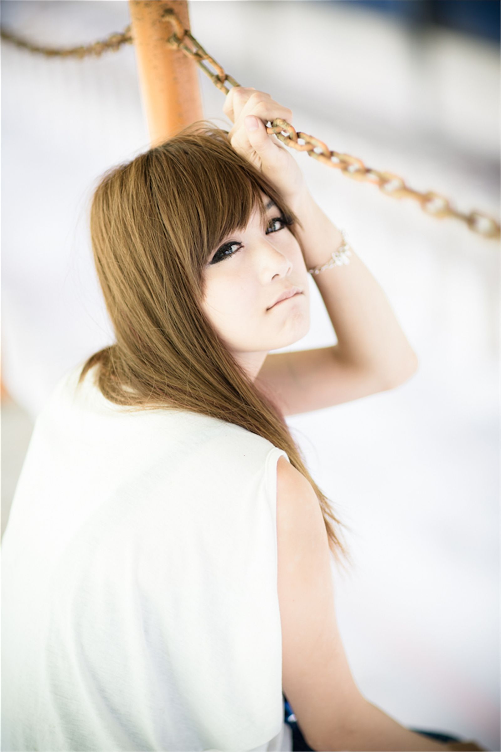 台湾清纯美女-熊維尼 南港废墟外拍