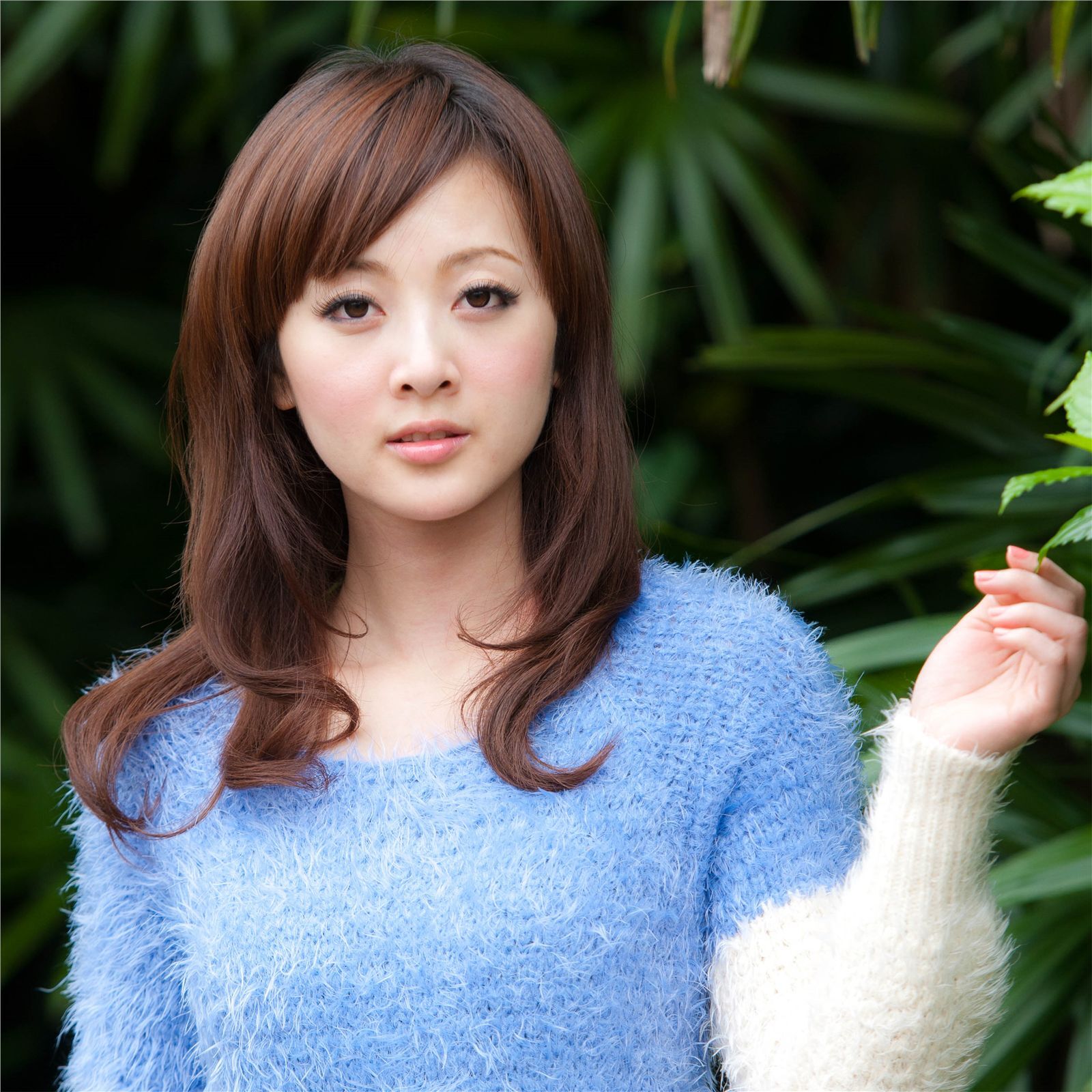 台湾清纯美女果子MM张凯洁 室外室内写真