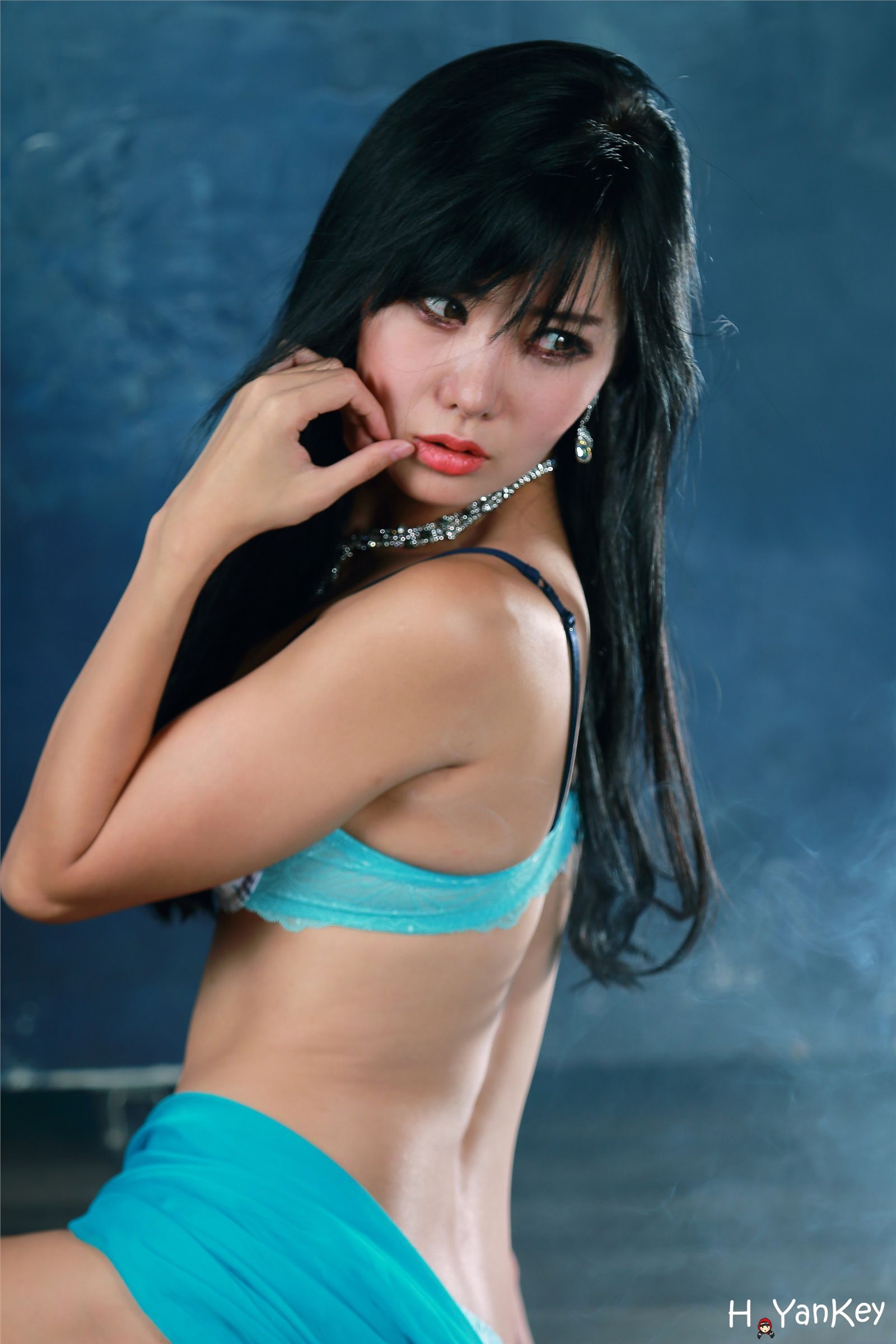 超性感美女车模白成惠棚拍写真合集