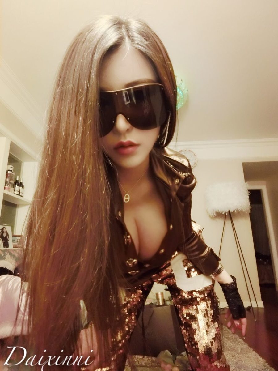 超级辣妹黛欣霓那身材辣性感辣照