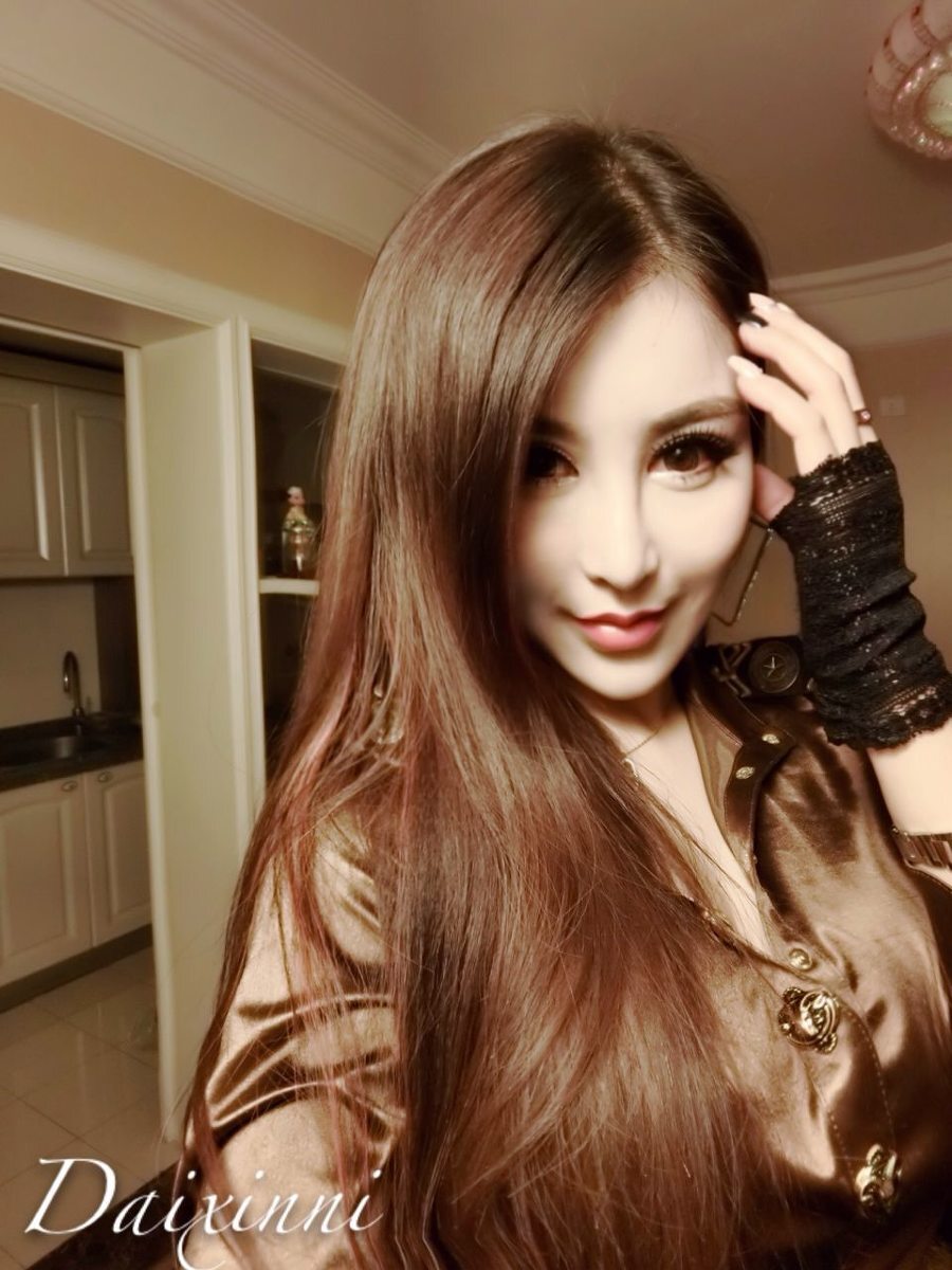 超级辣妹黛欣霓那身材辣性感辣照