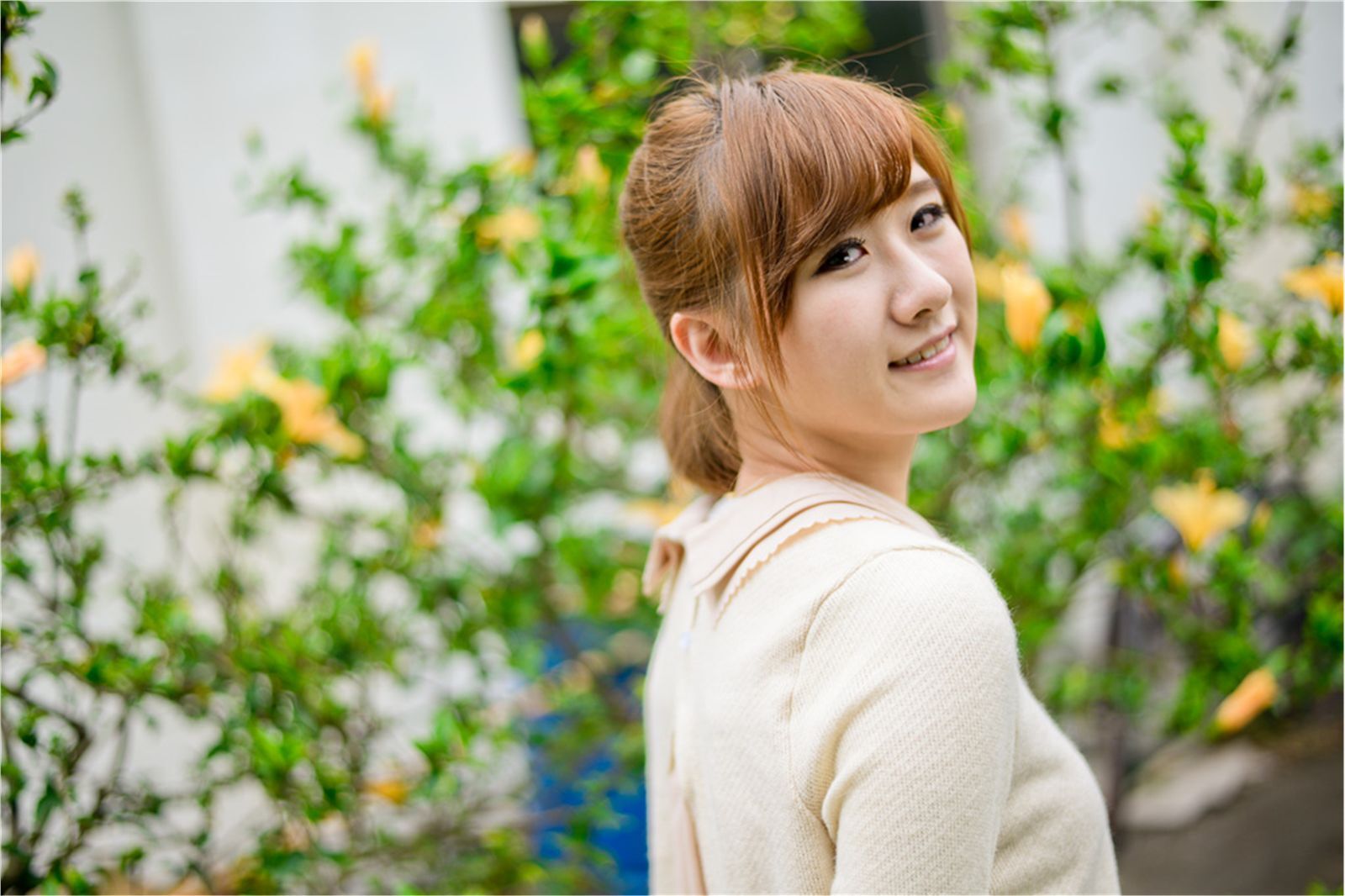 台湾清纯美女 思嫺-台北士林官邸外拍写真