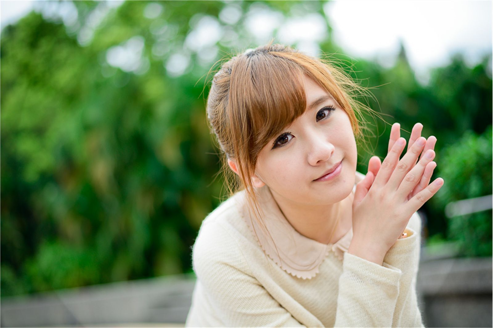 台湾清纯美女 思嫺-台北士林官邸外拍写真