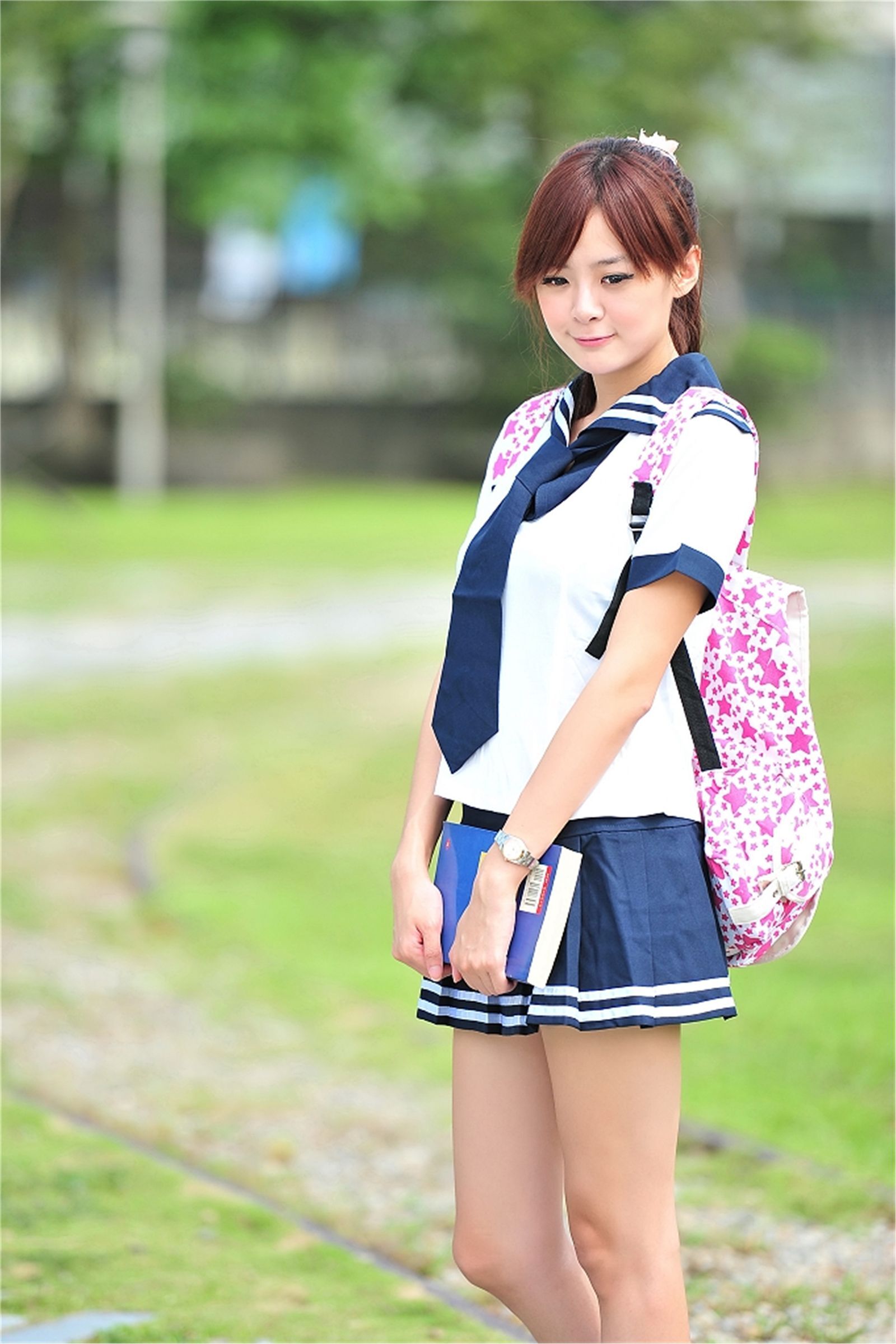 台湾清纯美女-UMI-華山特區外拍