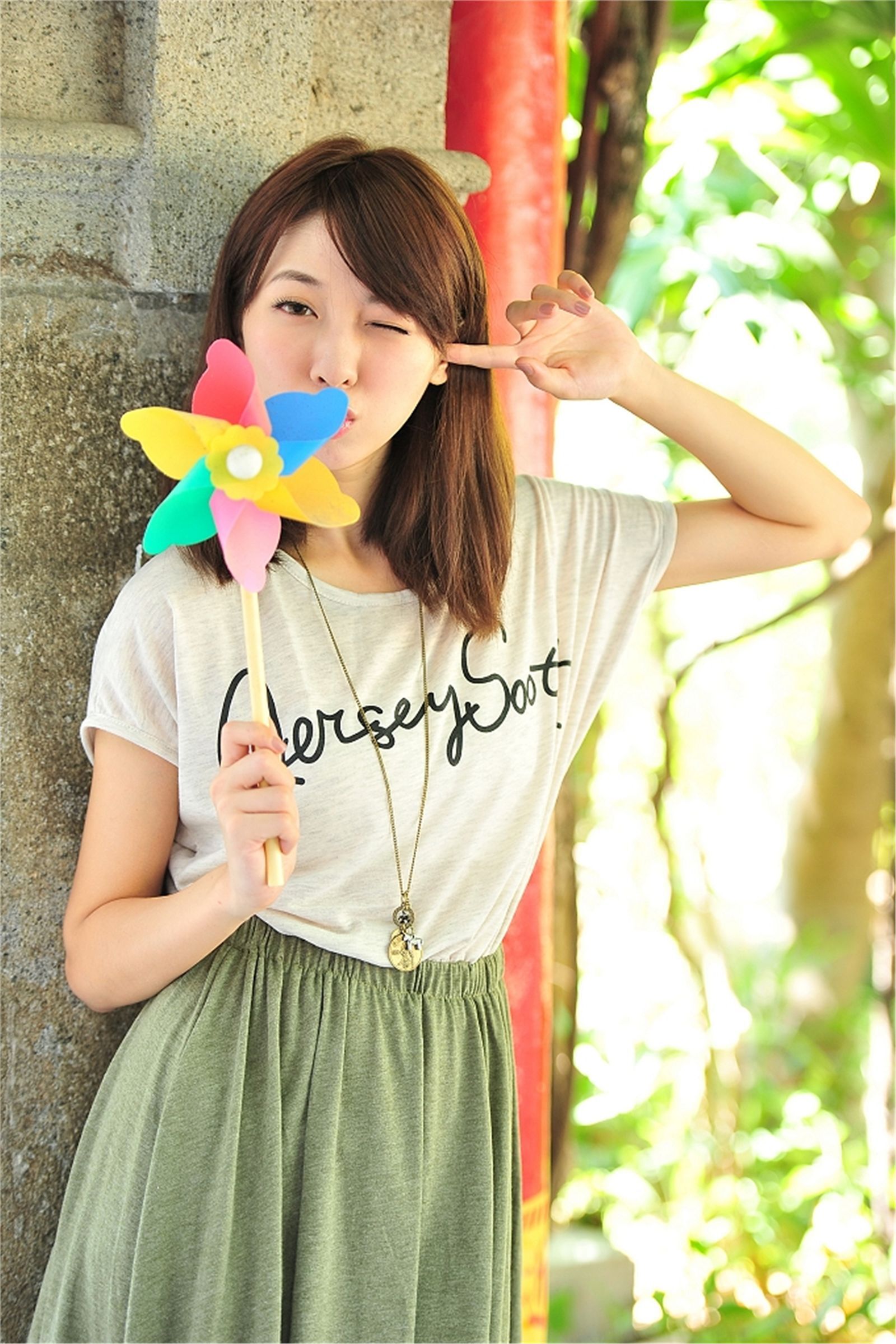 台湾清纯美女-小玉-士林國小外拍