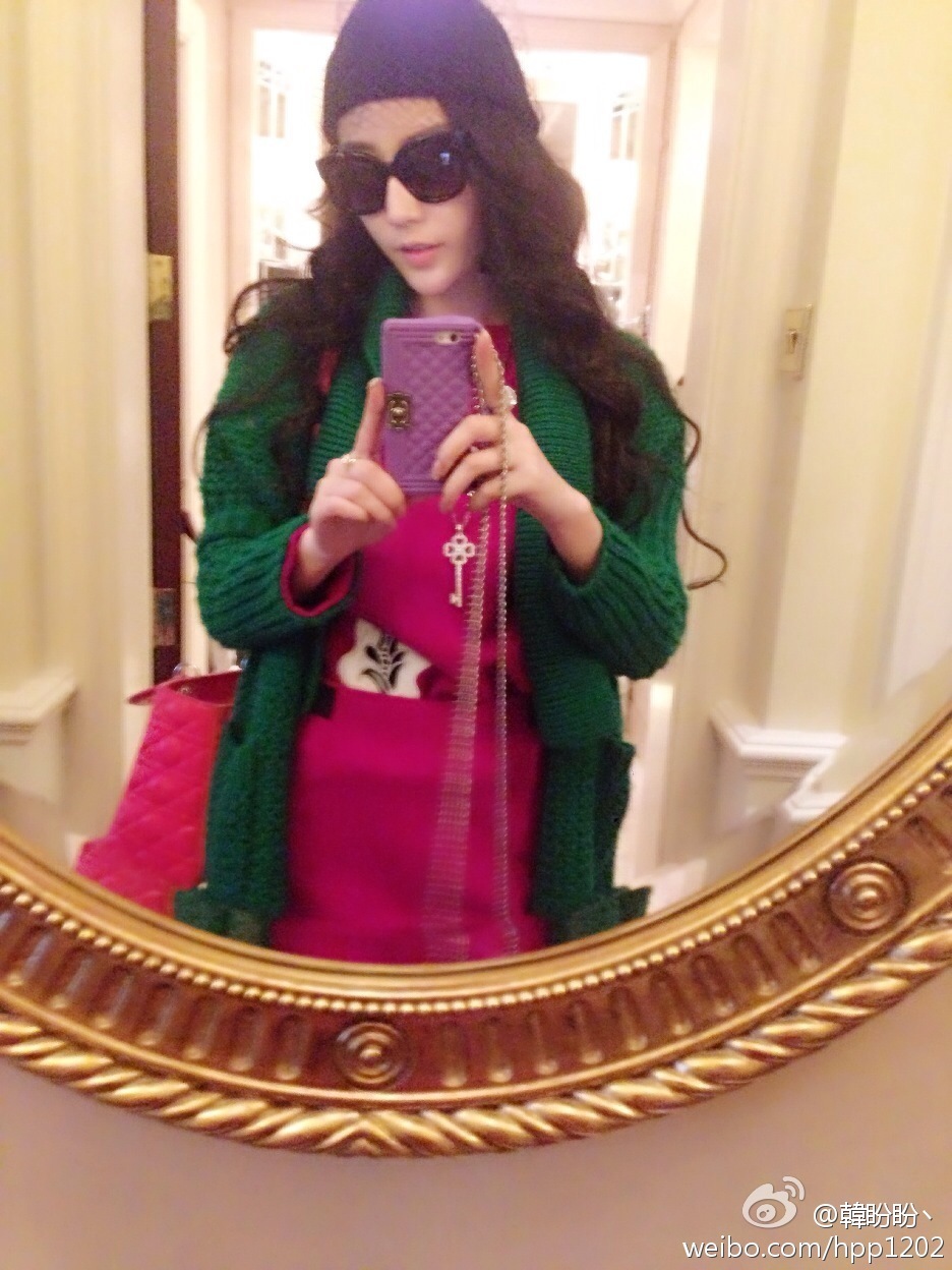 新一代性感车模小天后，风韵十足韩盼盼