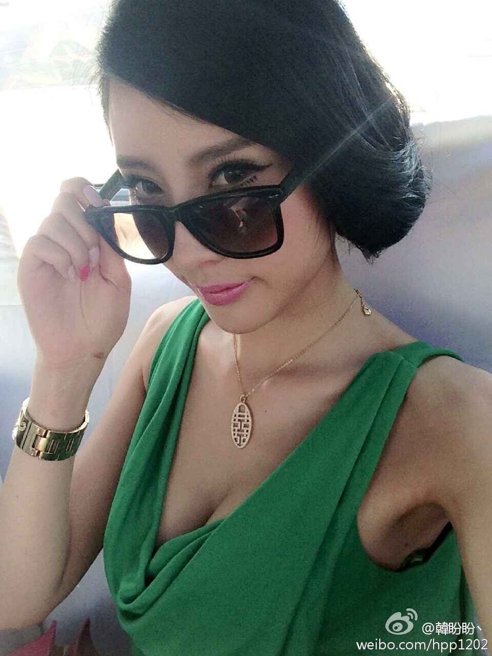 新一代性感车模小天后，风韵十足韩盼盼