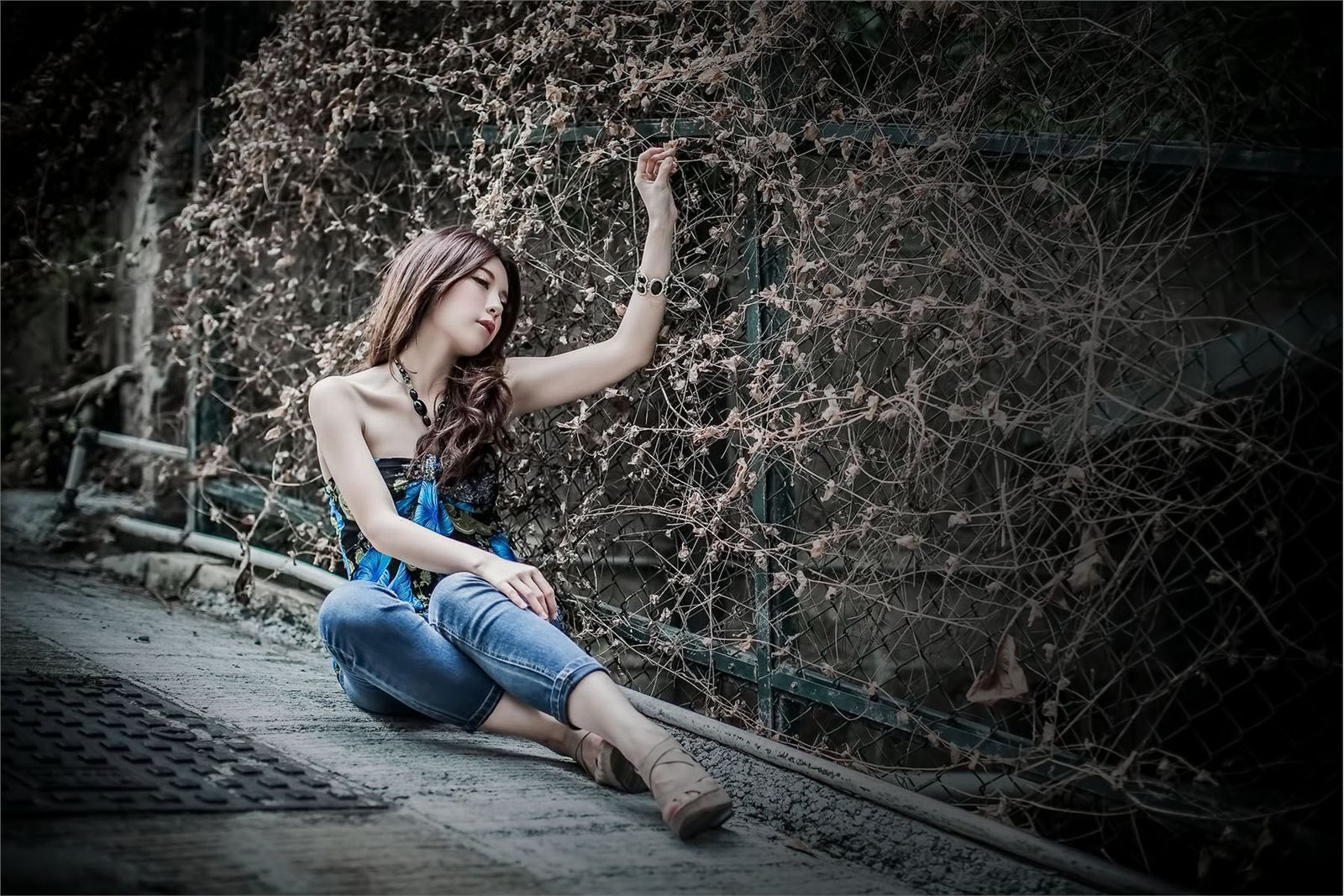 超跑女神大眼正妹张齐郡 炫彩外拍