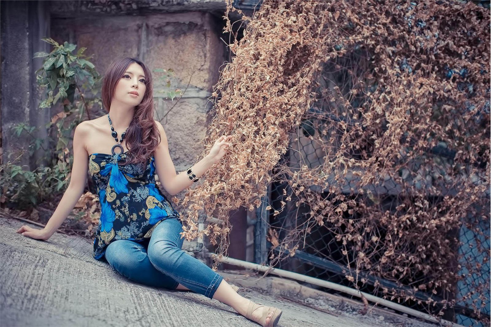 超跑女神大眼正妹张齐郡 炫彩外拍