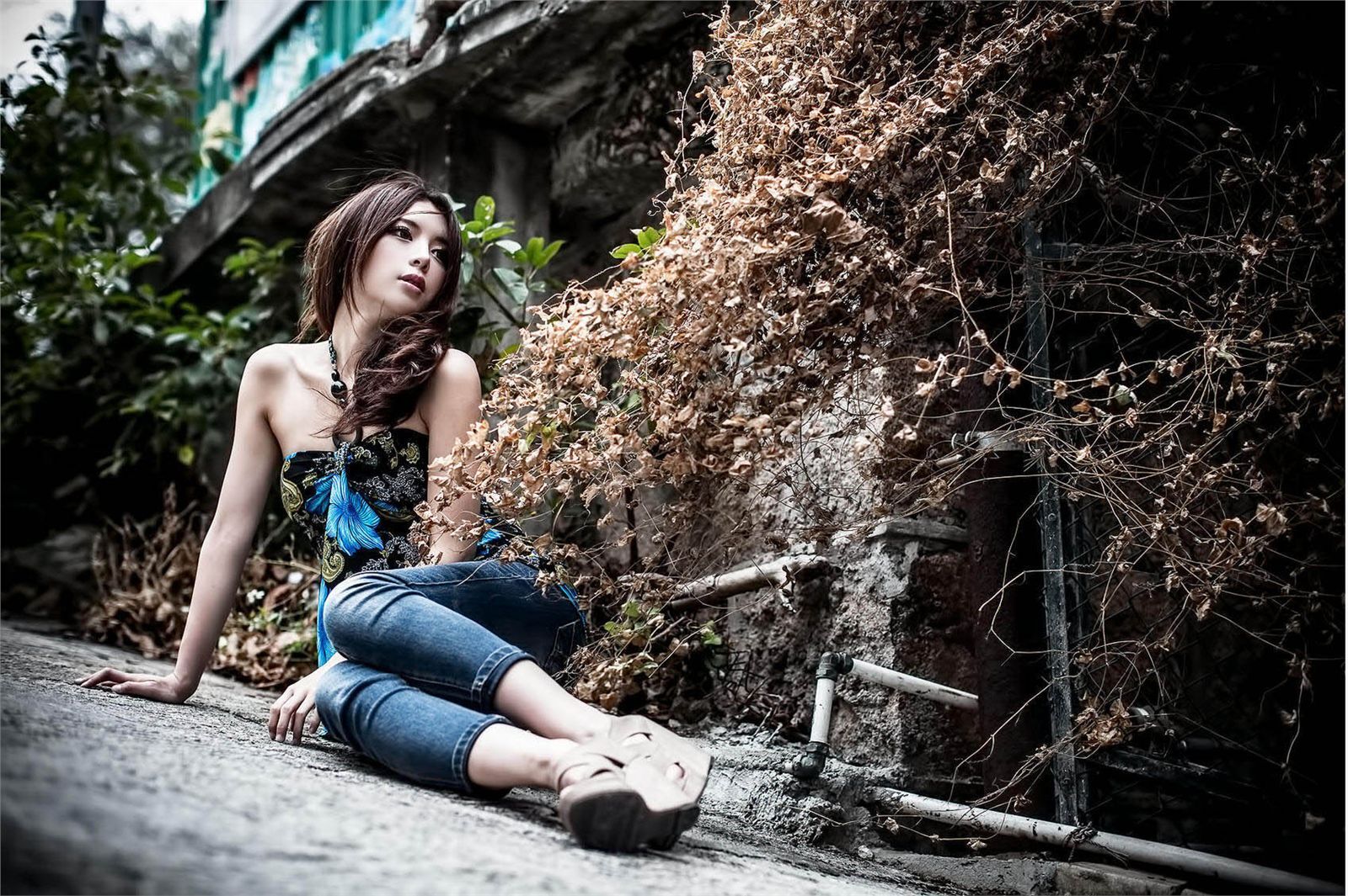 超跑女神大眼正妹张齐郡 炫彩外拍