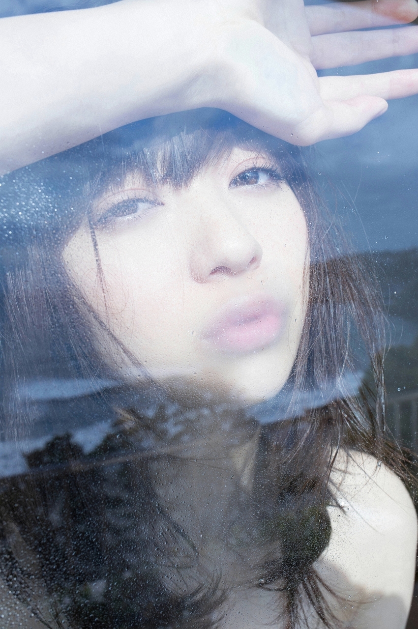 逢泽莉娜穿黑丝，清纯美女也可以撸